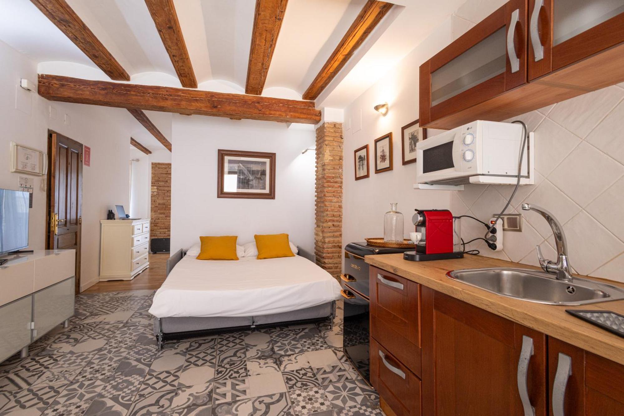 Florit Flats - Cozy Wifi Ac Loft In The Heart Of Ruzafa