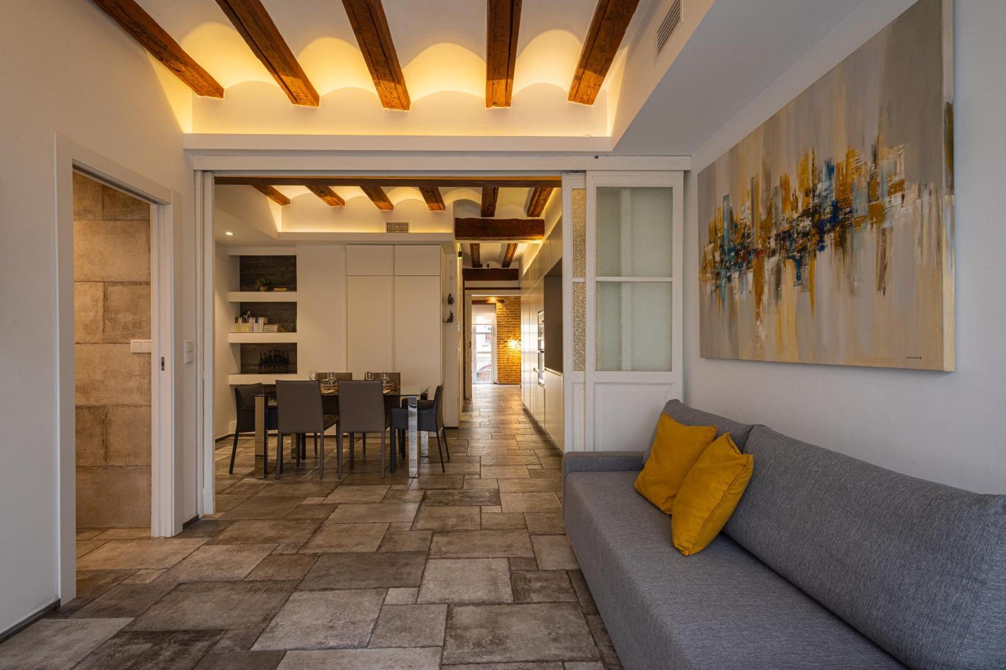 Florit Flats - Center Modern 1br 2bth Terrace Wi-fi Ac
