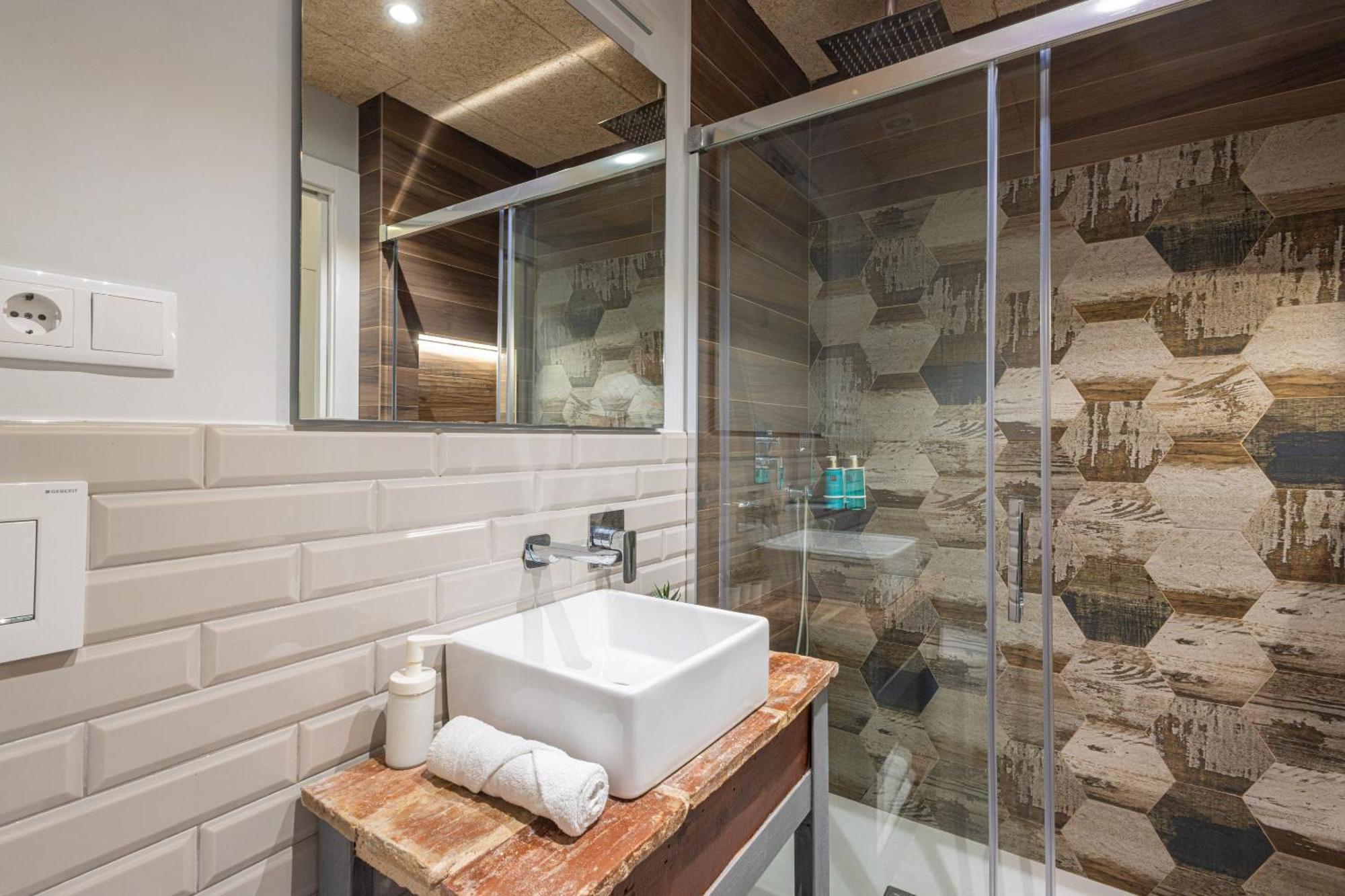 Apartamento Florit Flats - Center Modern 1br 2bth Terrace Wi-fi Ac *