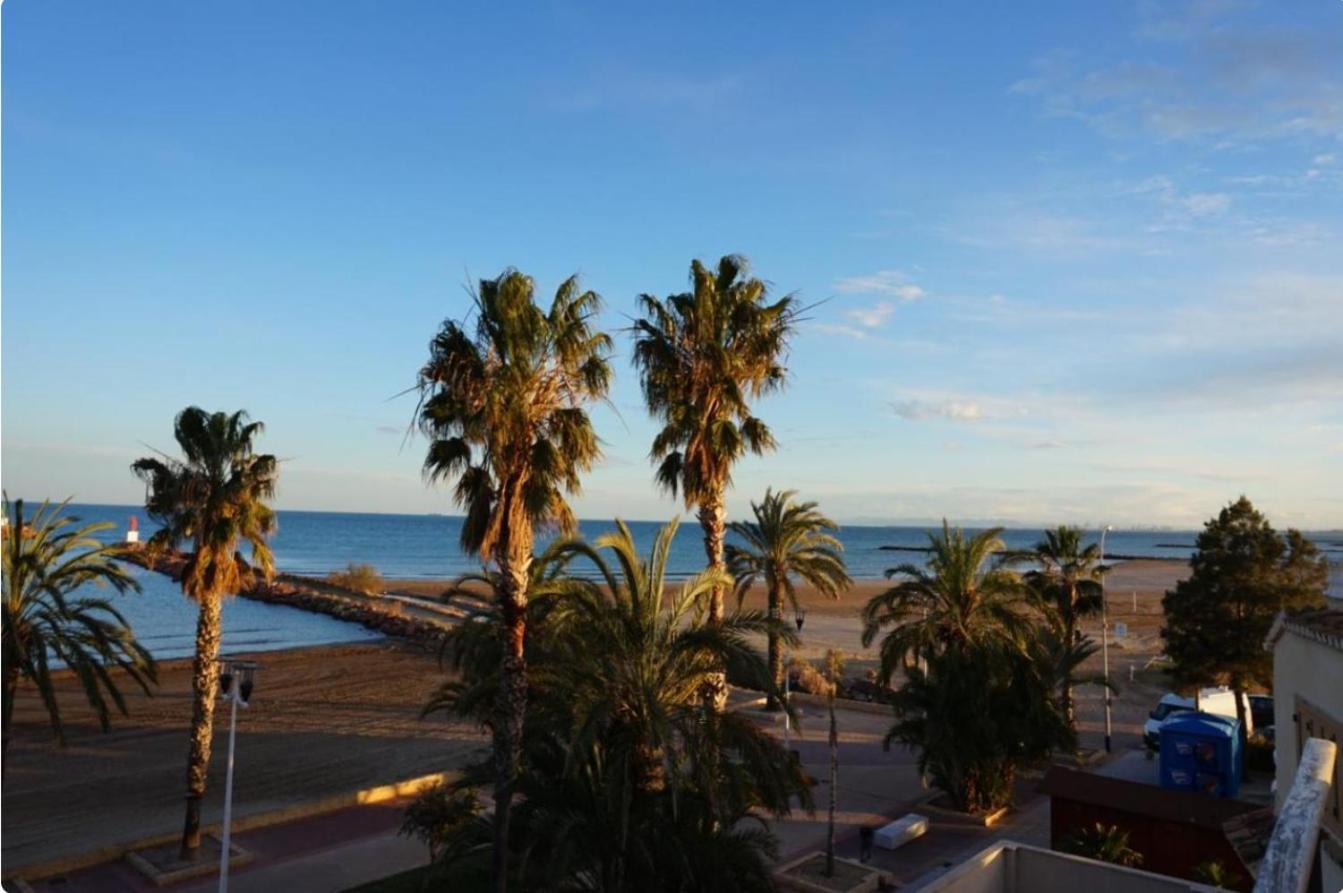 Beachfront Сasa de vacaciones