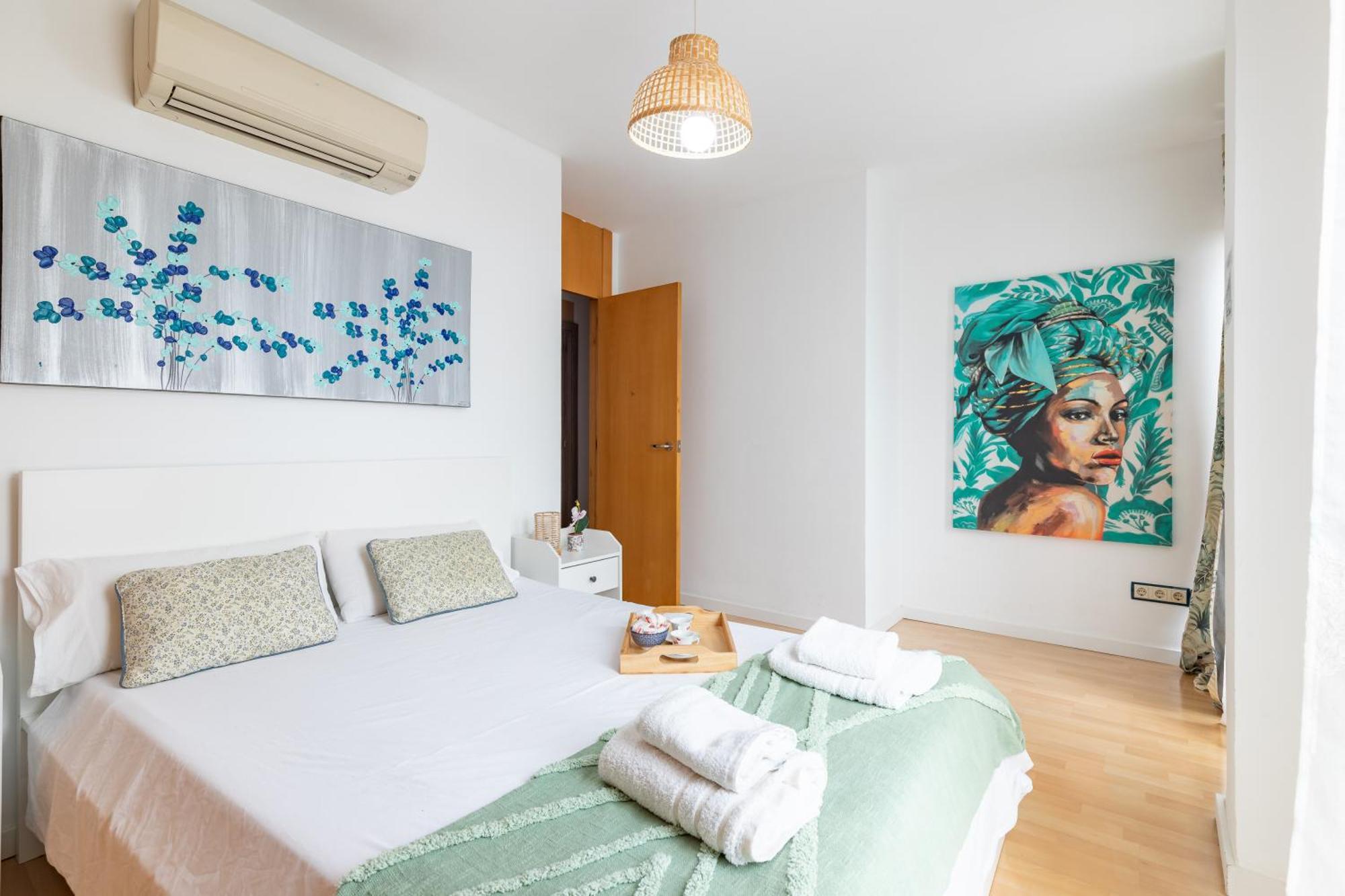 Apartment Penthouse Duplex In A 4 Floors Spanish House -8 Min To Center By Metro *