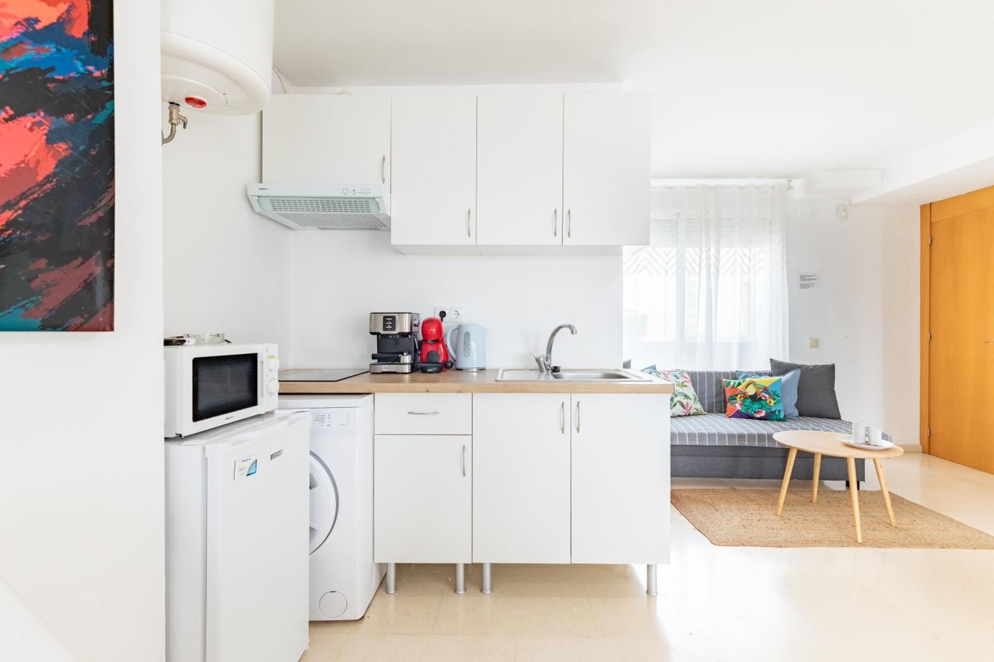 Penthouse Duplex In A 4 Floors Spanish House -8 Min To Center By Metro Apartment *