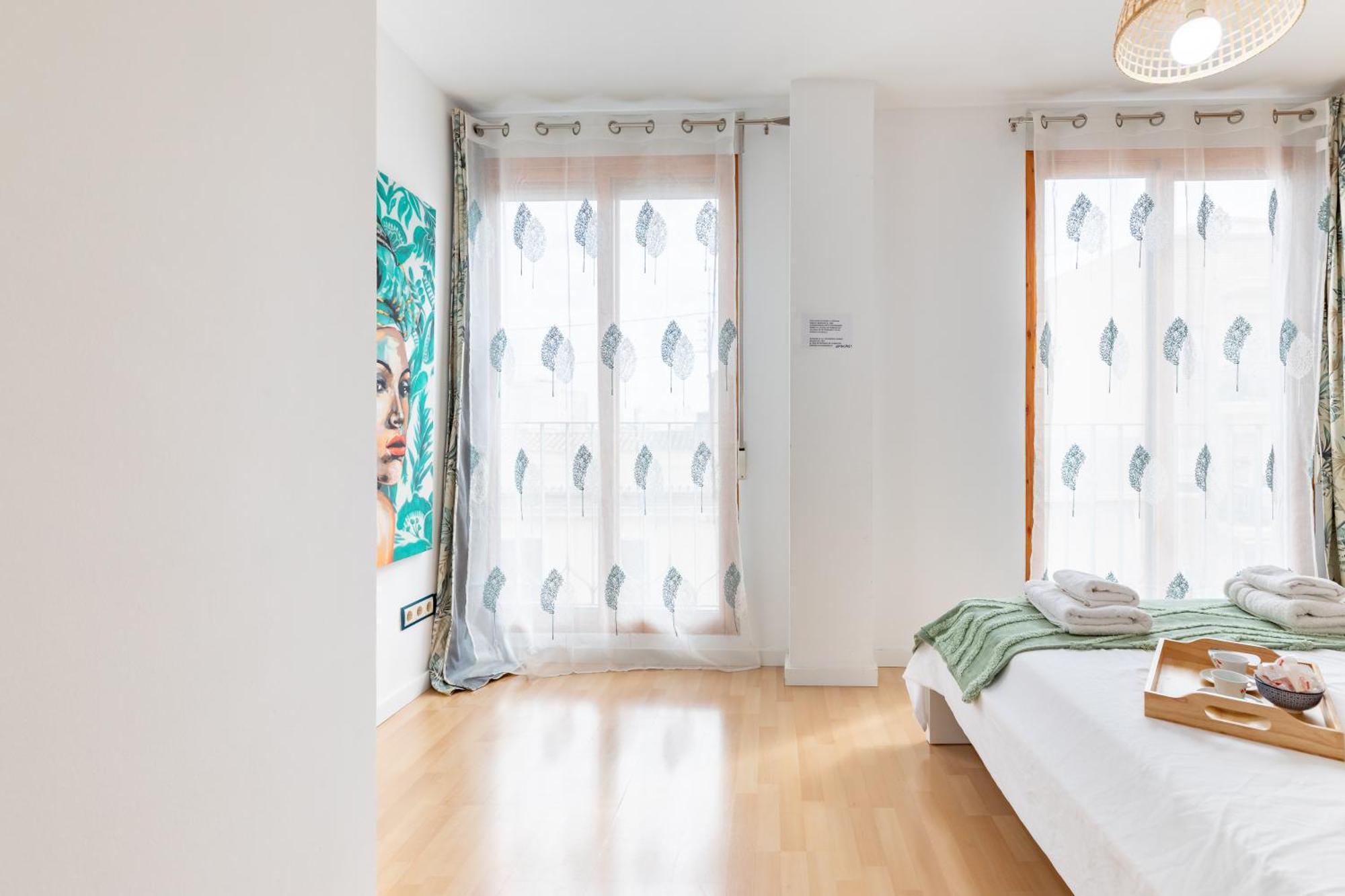 Apartment Penthouse Duplex In A 4 Floors Spanish House -8 Min To Center By Metro *