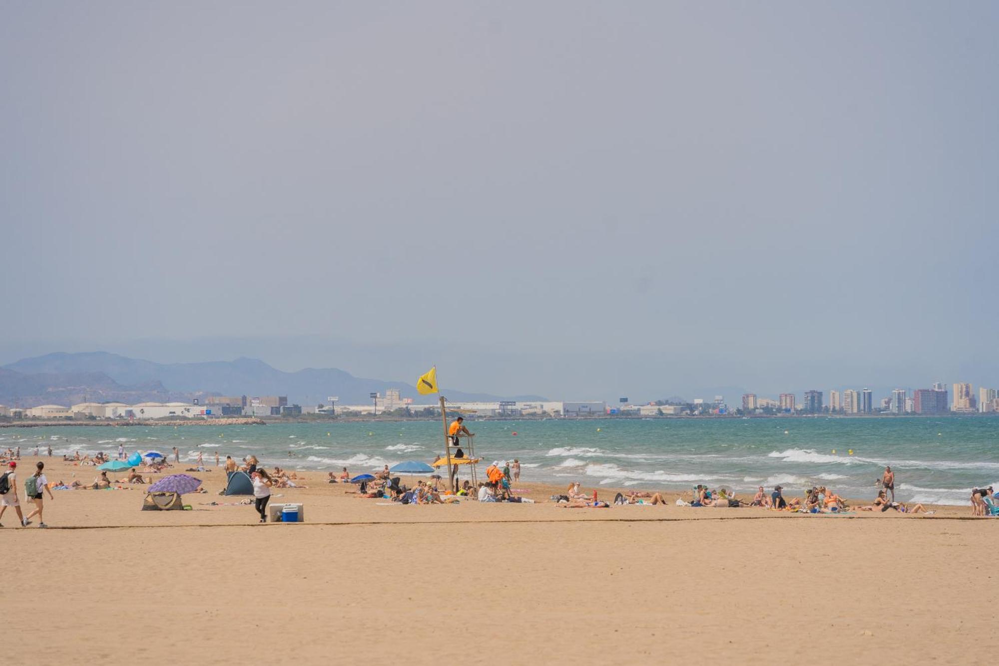 Nautico Junto A La Playa Malvarrosa Valencia