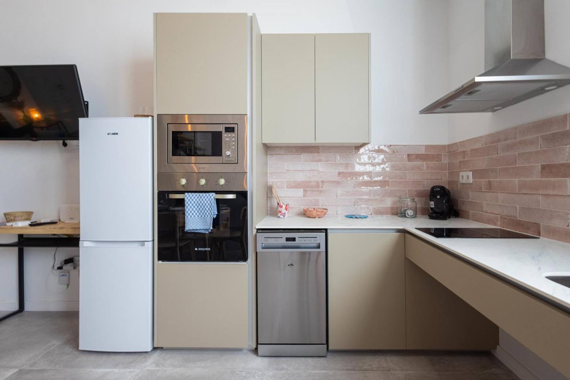 Florit Flats - The Port Avenue Duplex *