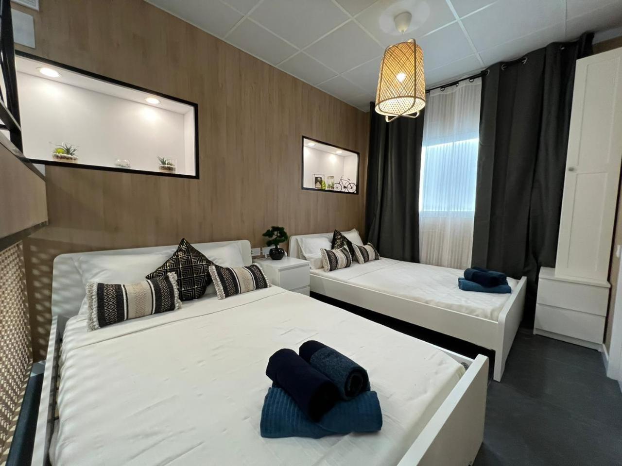 Aparthotel Carcaixent 24 *