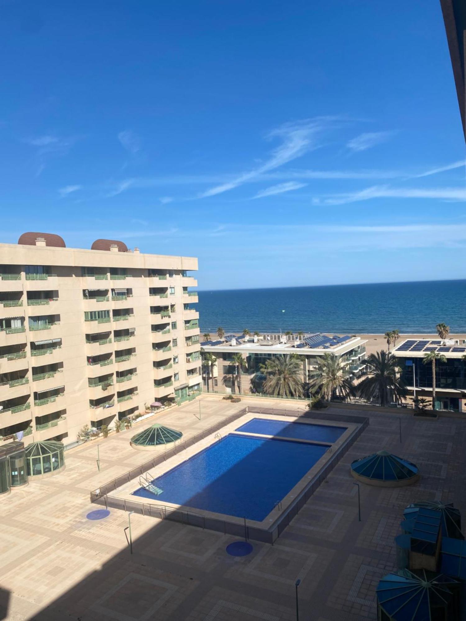 Frente Al Mar En Playa Patacona Apartamento