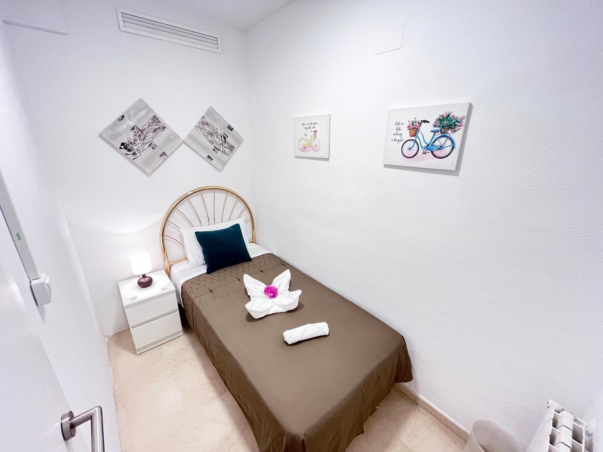 ☆the Peaceful Homestay☆ W/ Terrace⌘parking⌘bbq Habitación en casa particular *