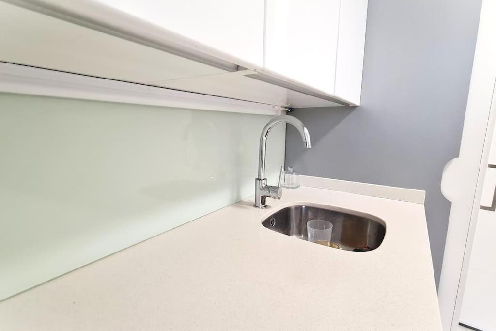 Apartamento Luxury E-arenas 117 With Terrace In Edificio Arenas Valencia