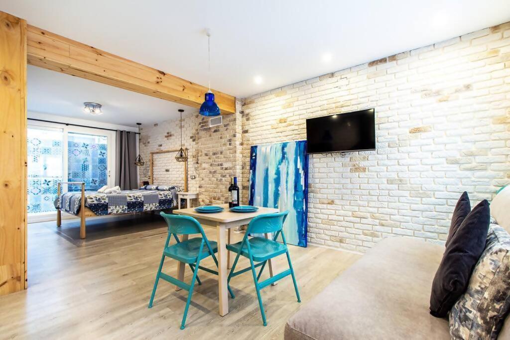 Chic Y Renovado Loft En La Playa *