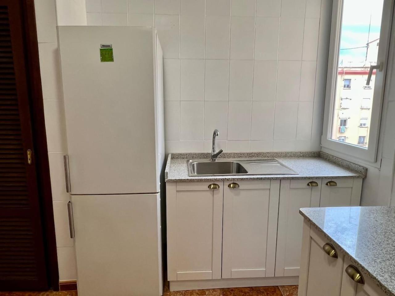 Bonito Y Grande Cerca De La Playa Apartamento Valencia