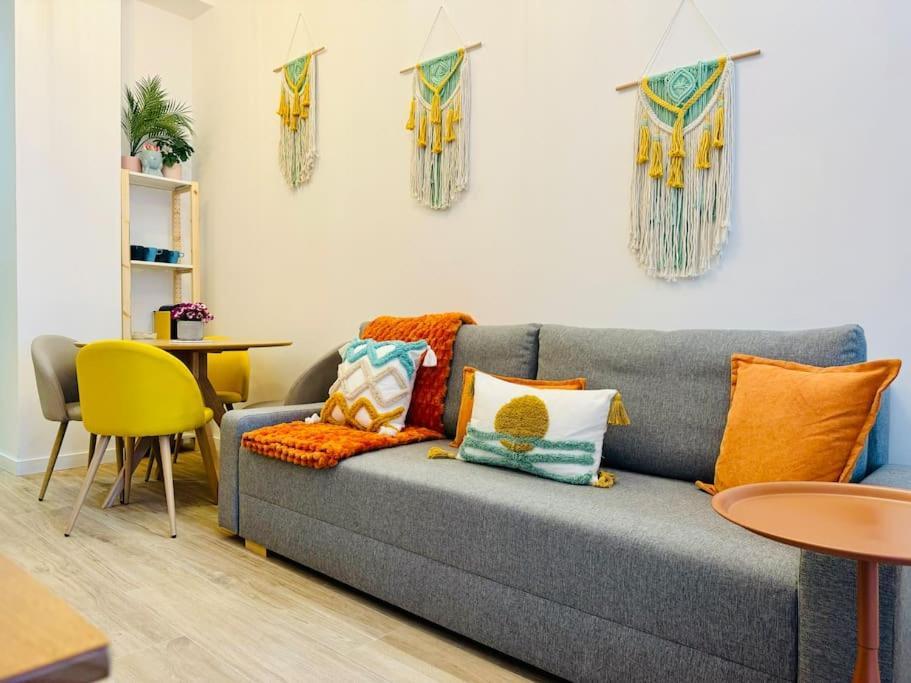 Color & Design Next To Russafa Soho Valencia