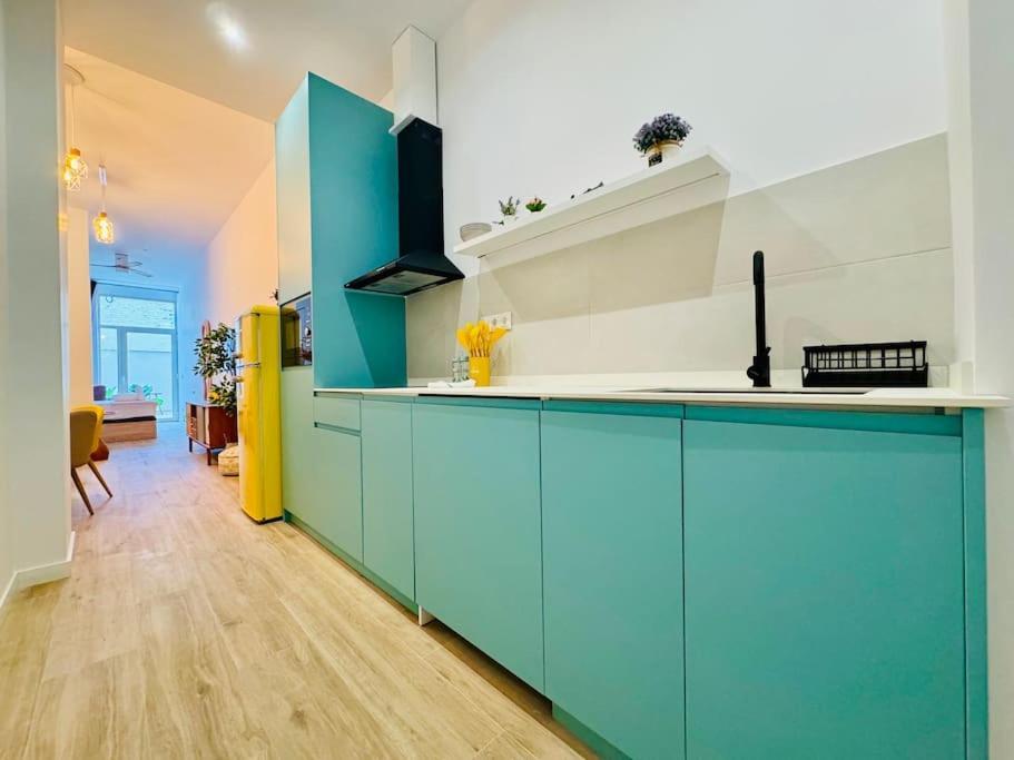Color & Design Next To Russafa Soho Apartamento *