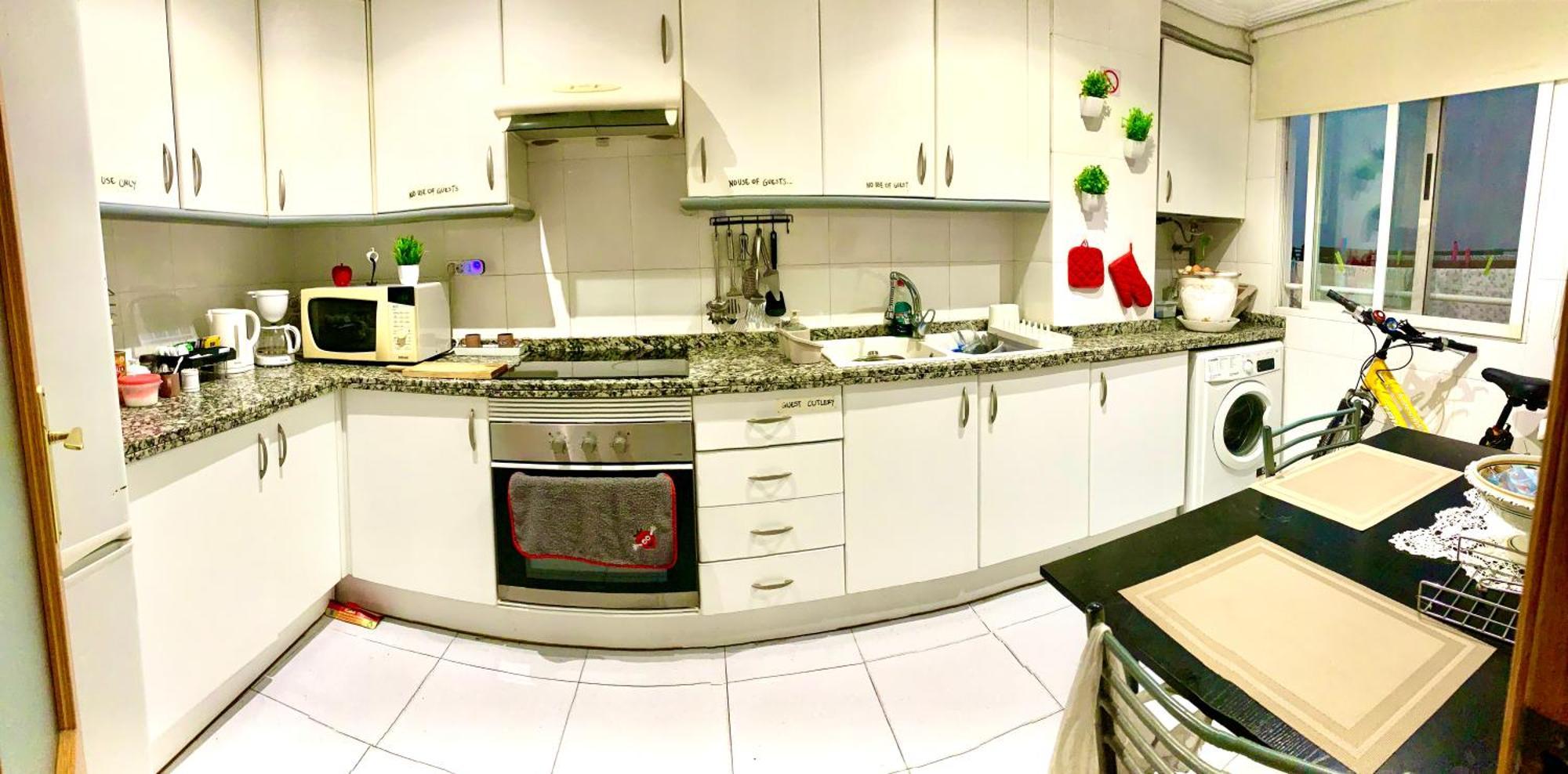 Apartamento Compartido Con Vista Al Puerto Homestay Valencia