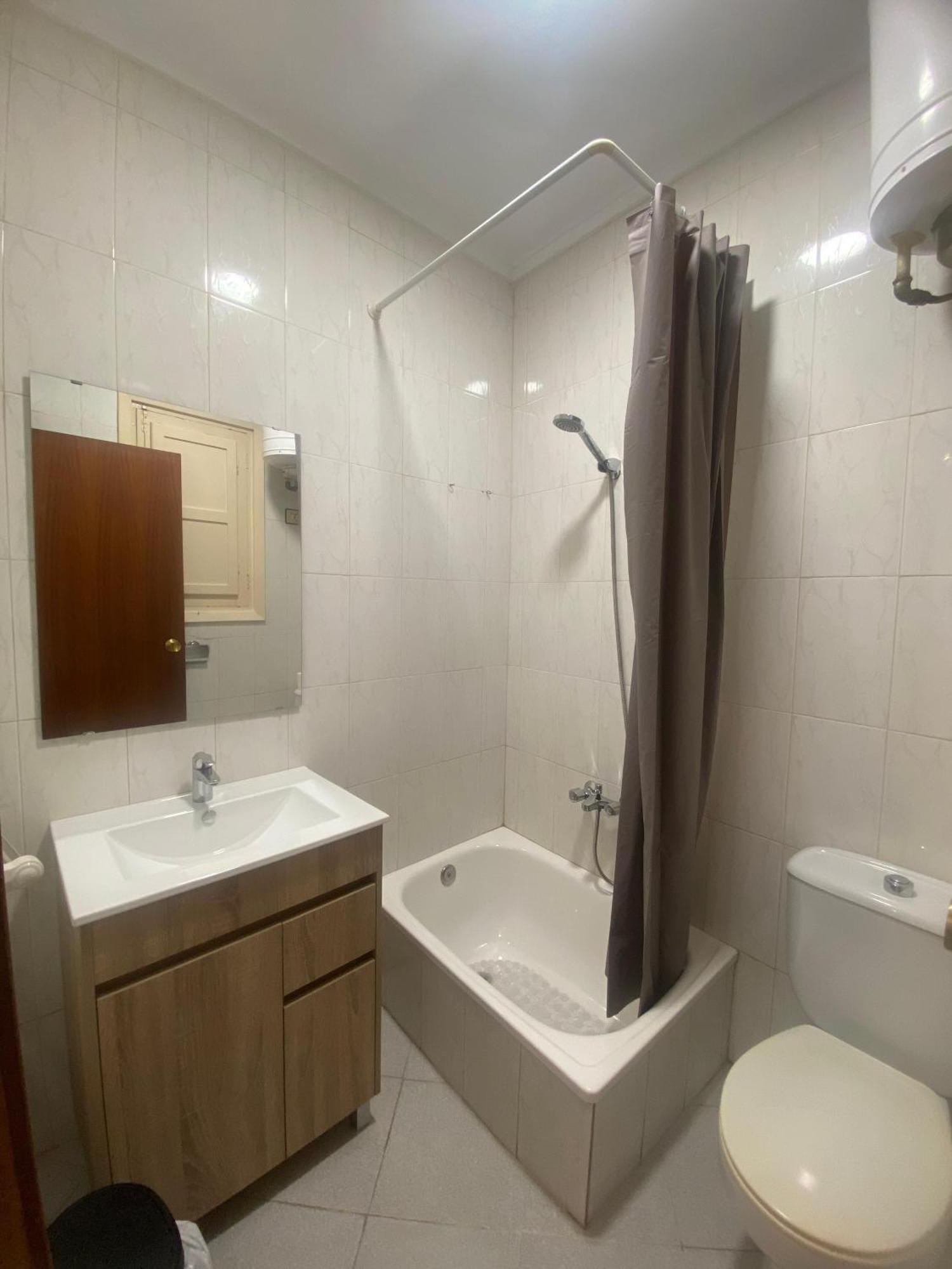 Turia - Urban Centric & At Bruno Coliving Habitación en casa particular *