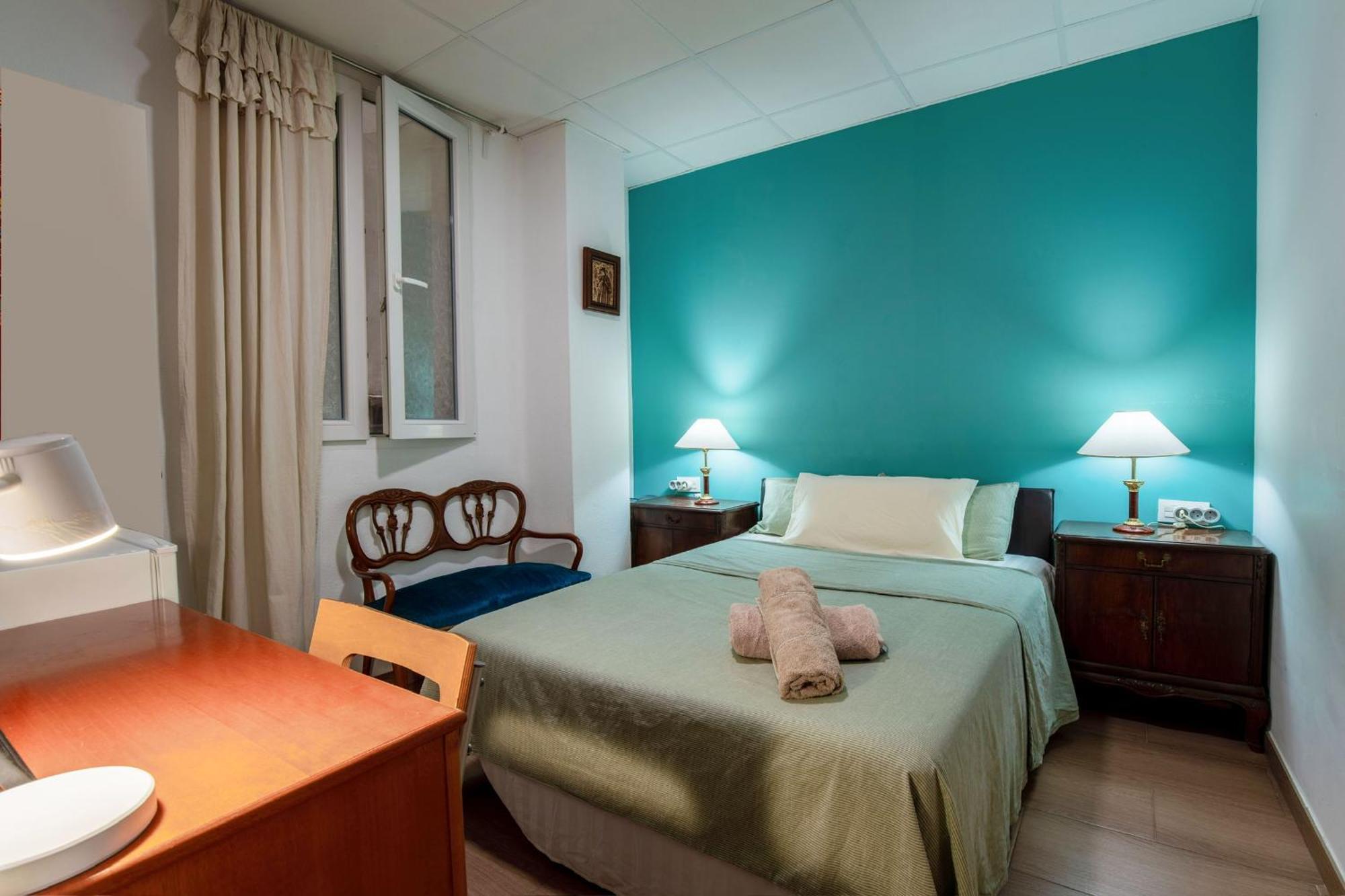 Habitación en casa particular Mirador 1 Del Mercado - Con Bano Privado En El Centro De La Ciudad Vella
