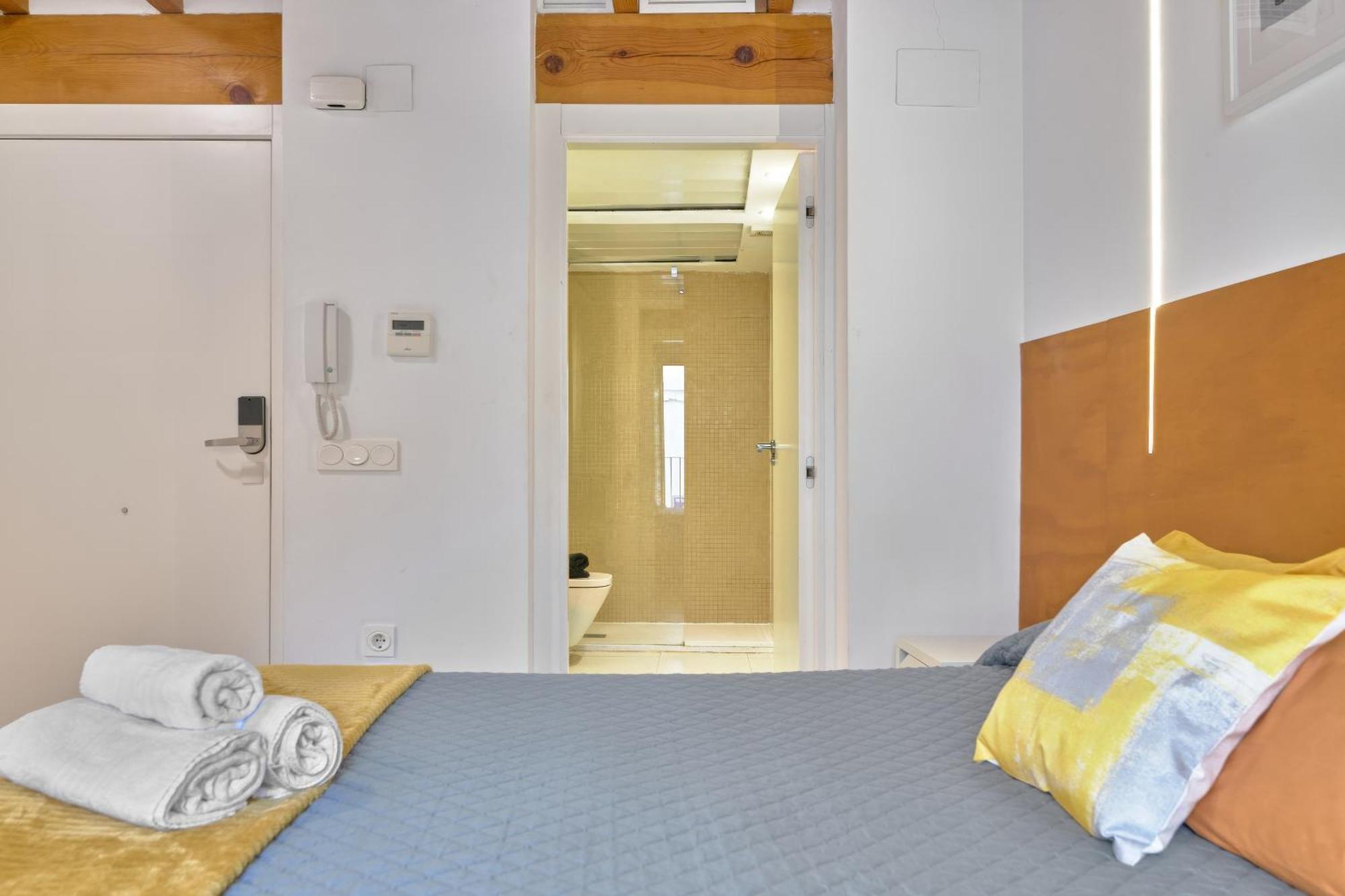 Apartment De Diseno En La Plaza Del Carmen F1 Valencia