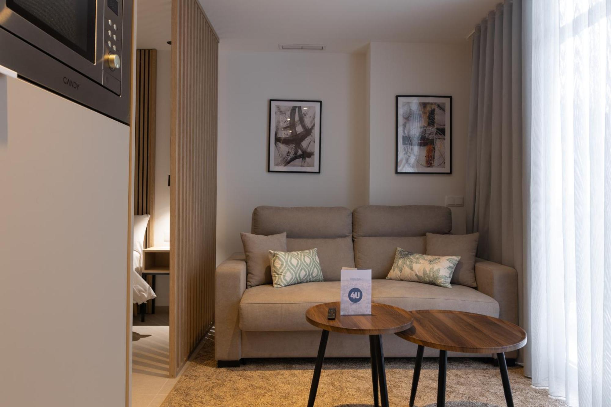 Dorm4you Arena Terraza 04 Aparthotel