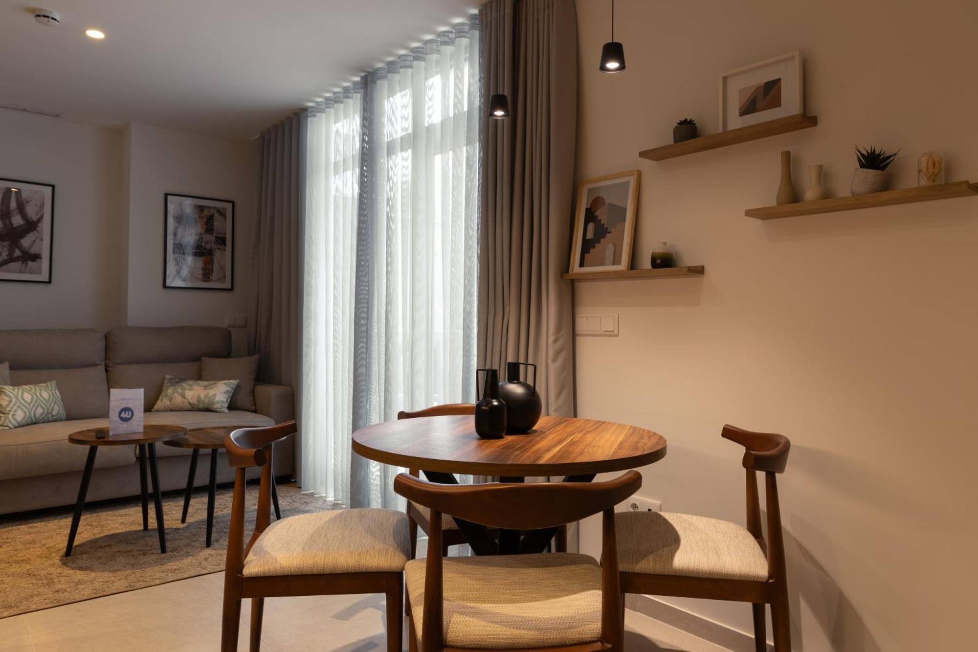 Dorm4you Arena Terraza 04 Aparthotel *