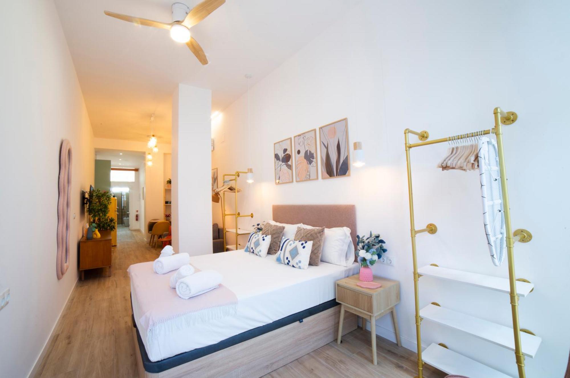 Color & Design Next To Russafa Soho Apartamento *