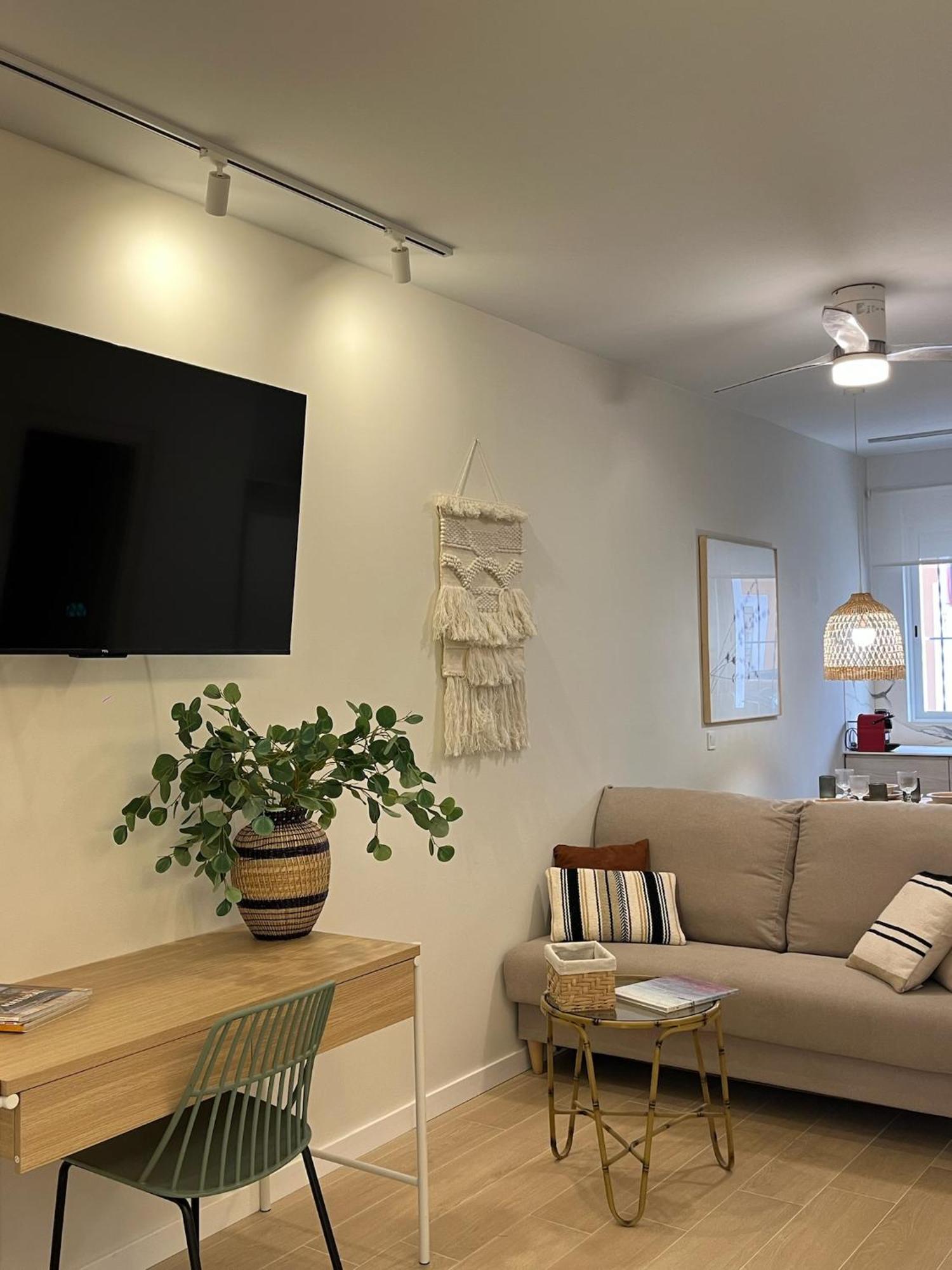 Apartamento Loft Con Wifi Lavadora Secadora Cama Agradable Muy Proximo