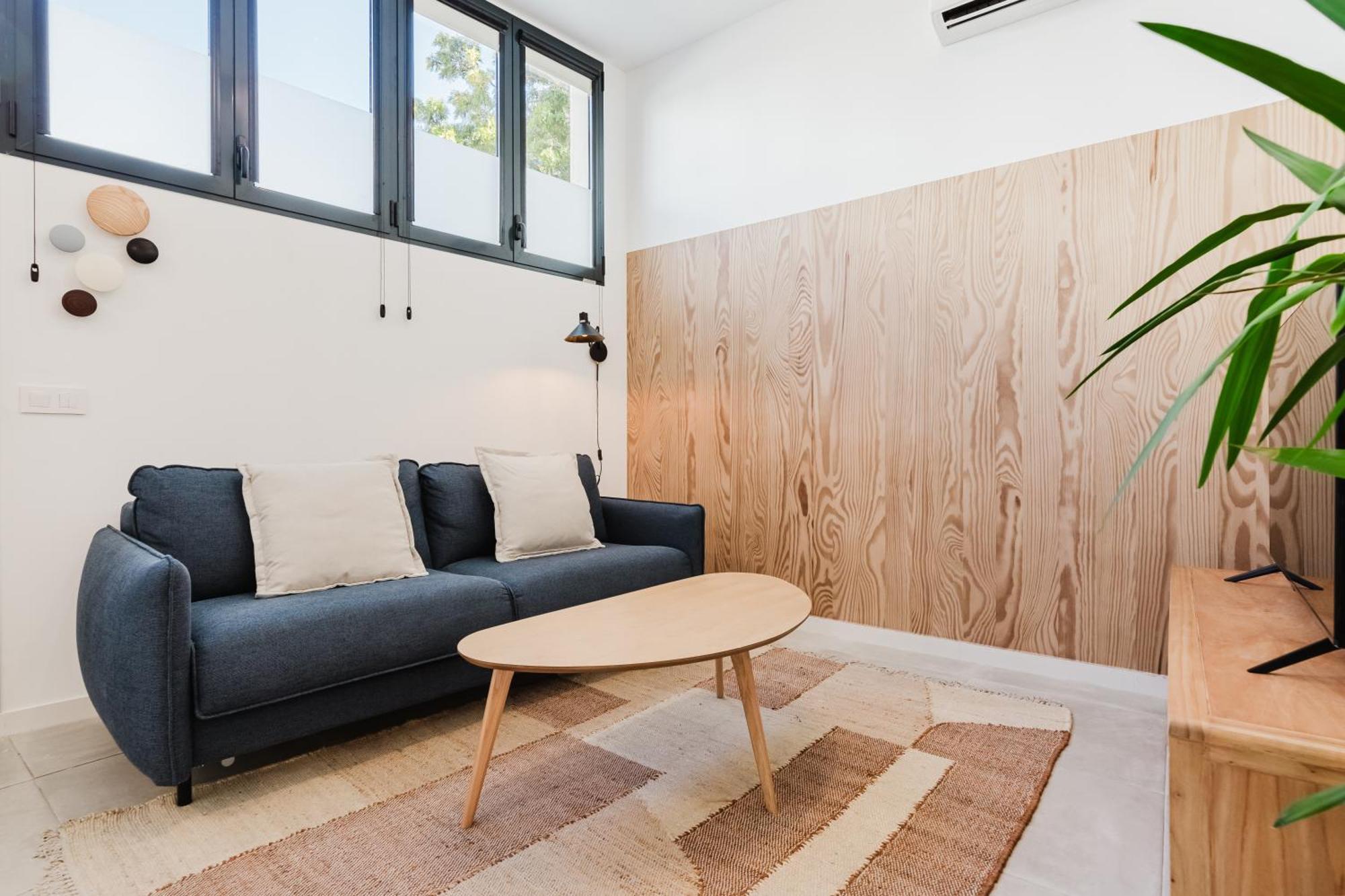 By Olala Homes Apartment