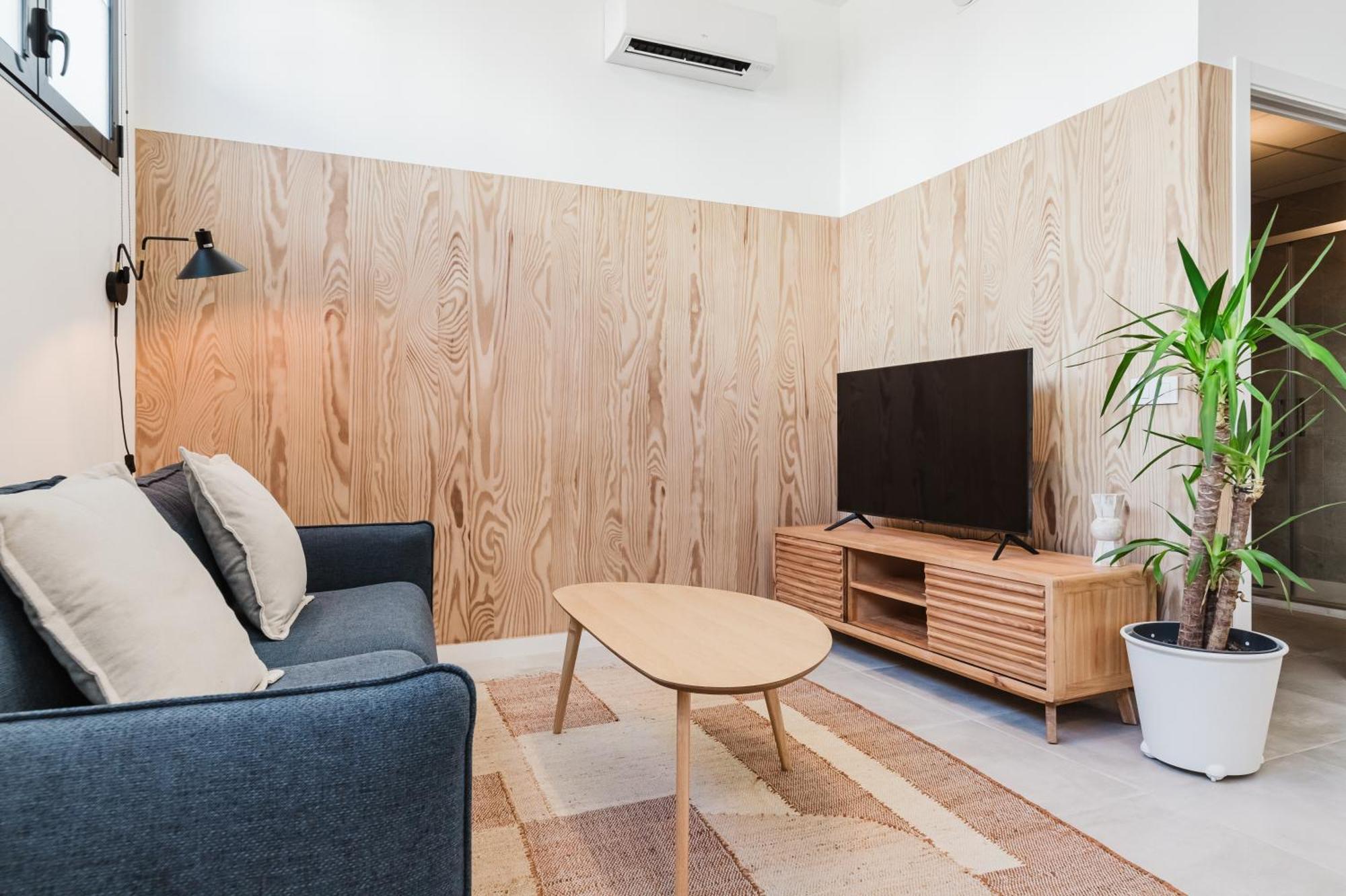 By Olala Homes * Valencia