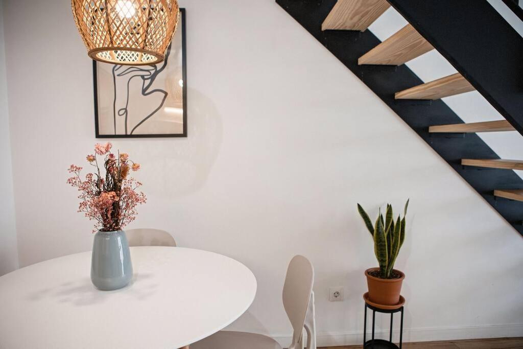 Lofts Plaza Jm Orense C *