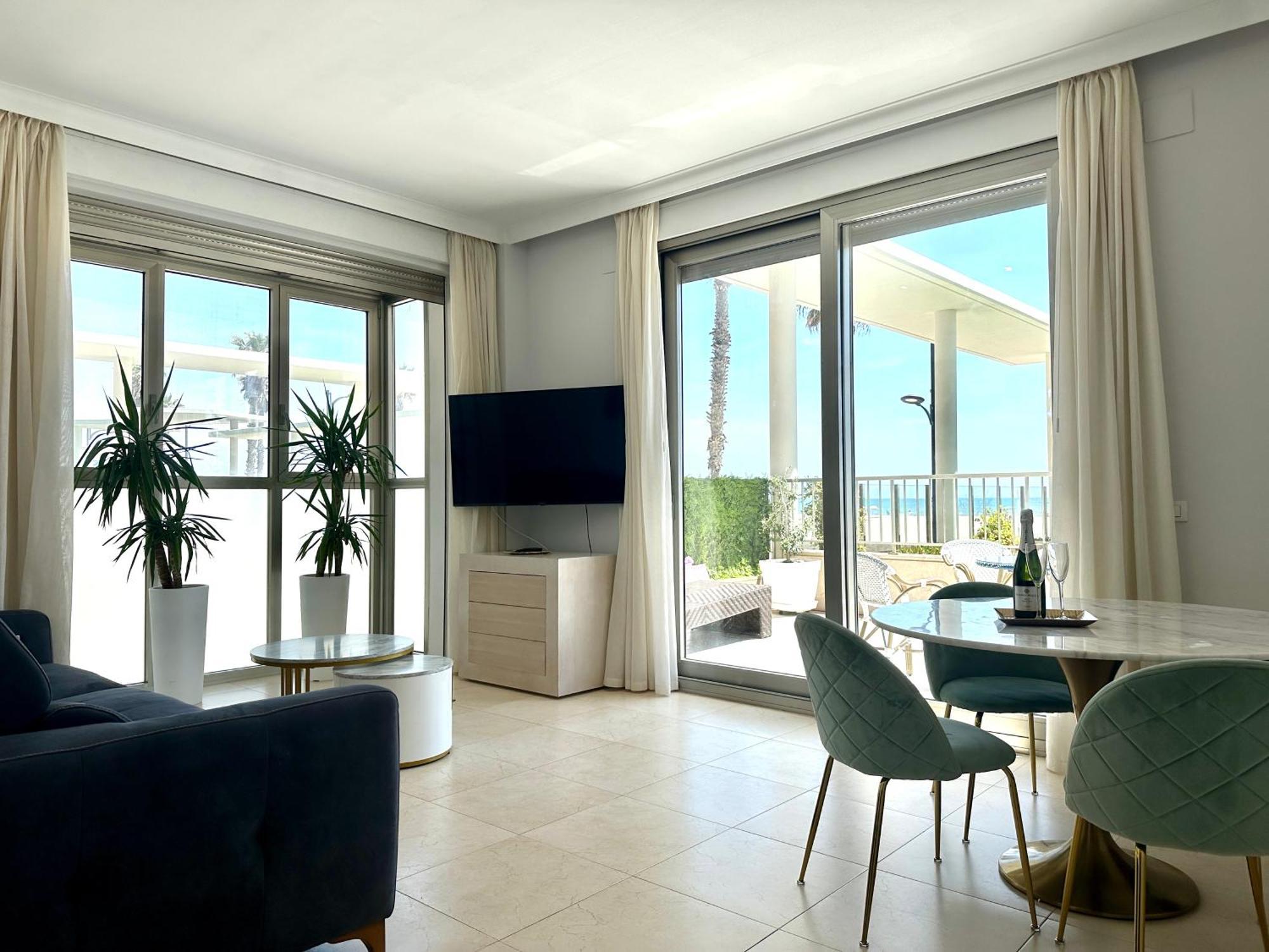 Reinapart Patacona Beachfront Seaview Valencia