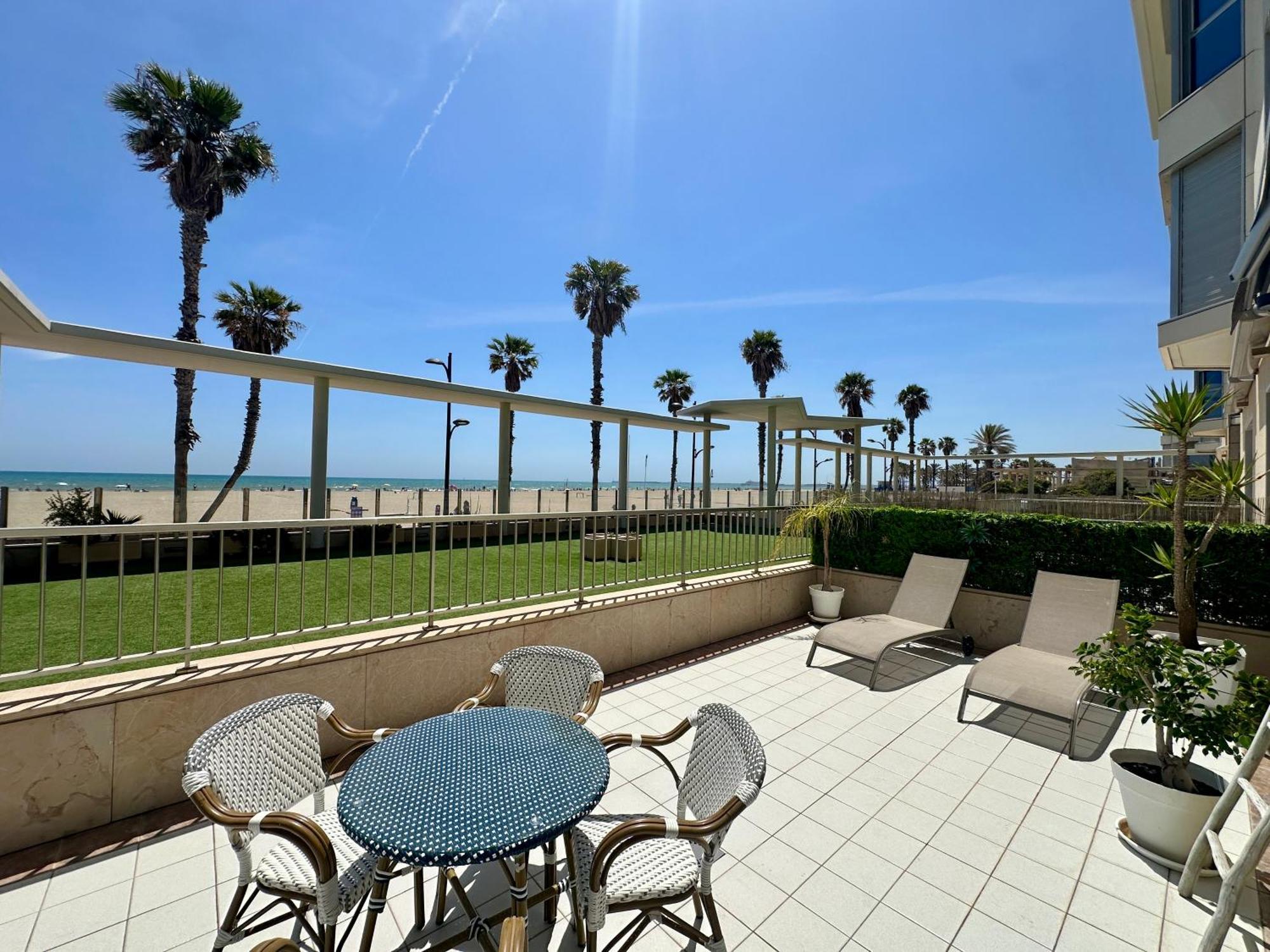 Apartamento Reinapart Patacona Beachfront Seaview *