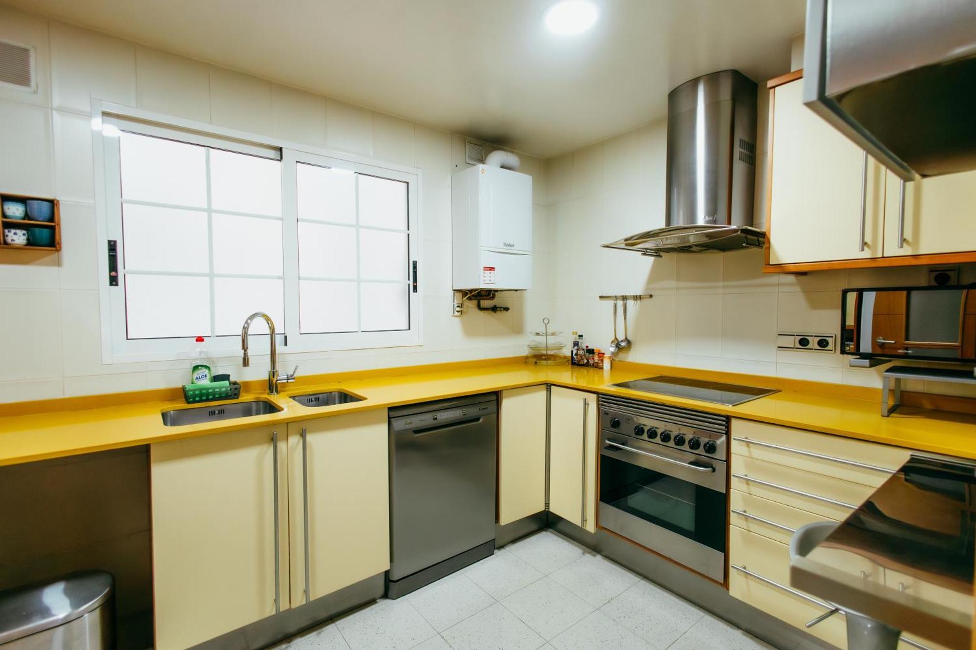 Apartamento Ruzafa, Centre 10 Min, Terrace, 2 Valencia