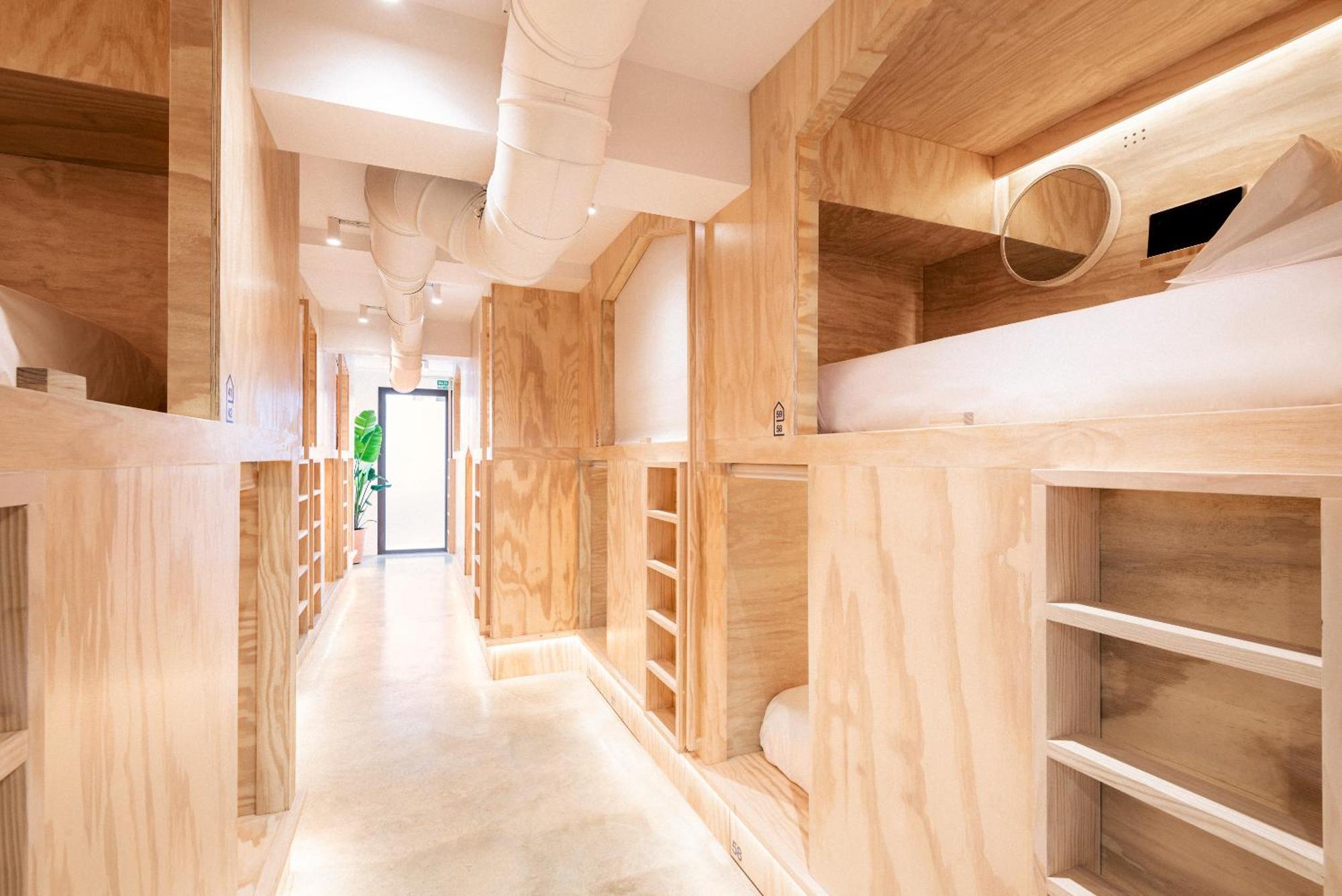 Colo Colo Hostel Valencia