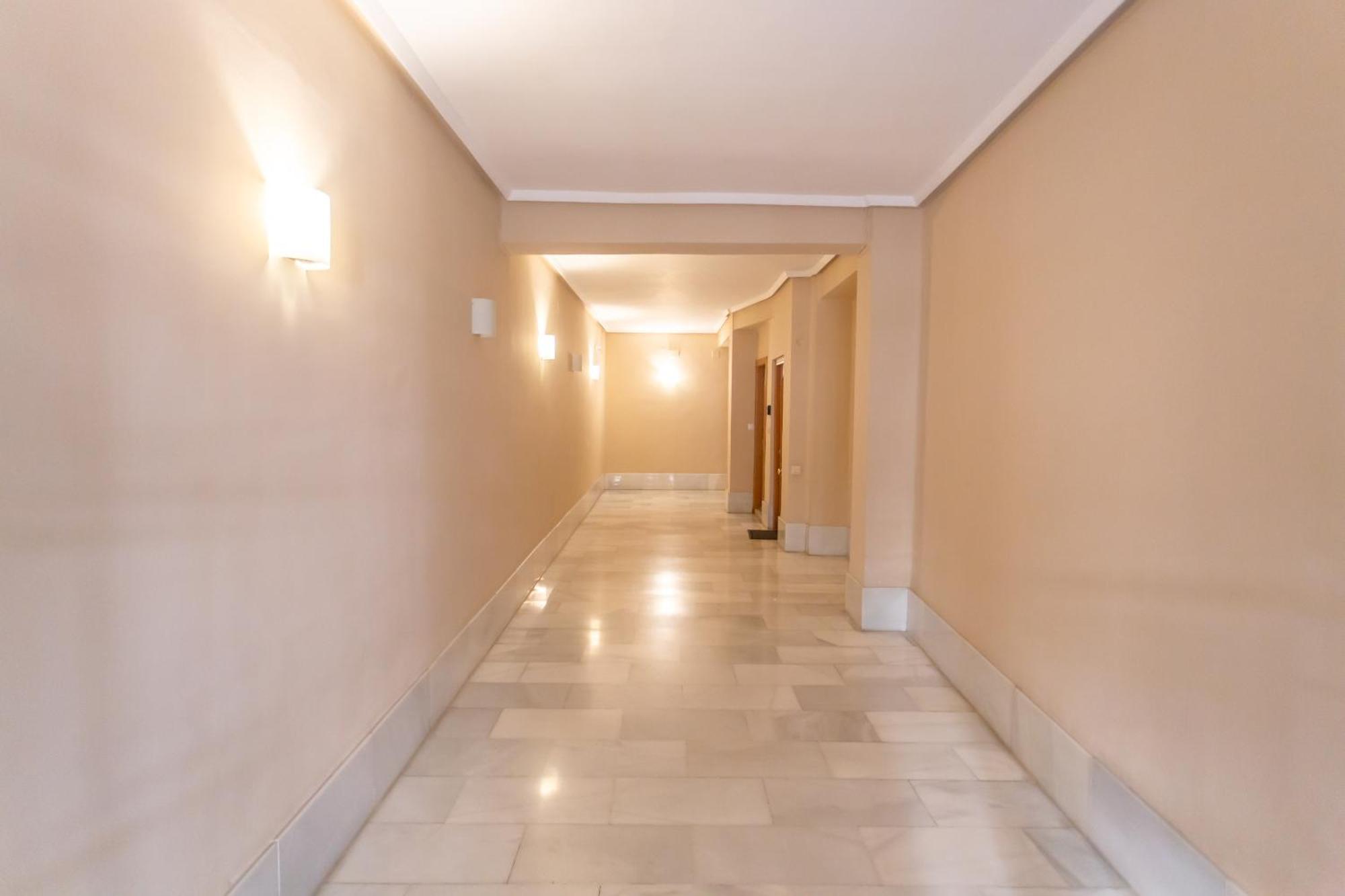 Tranquilo En Plaza Cisneros Apartamento