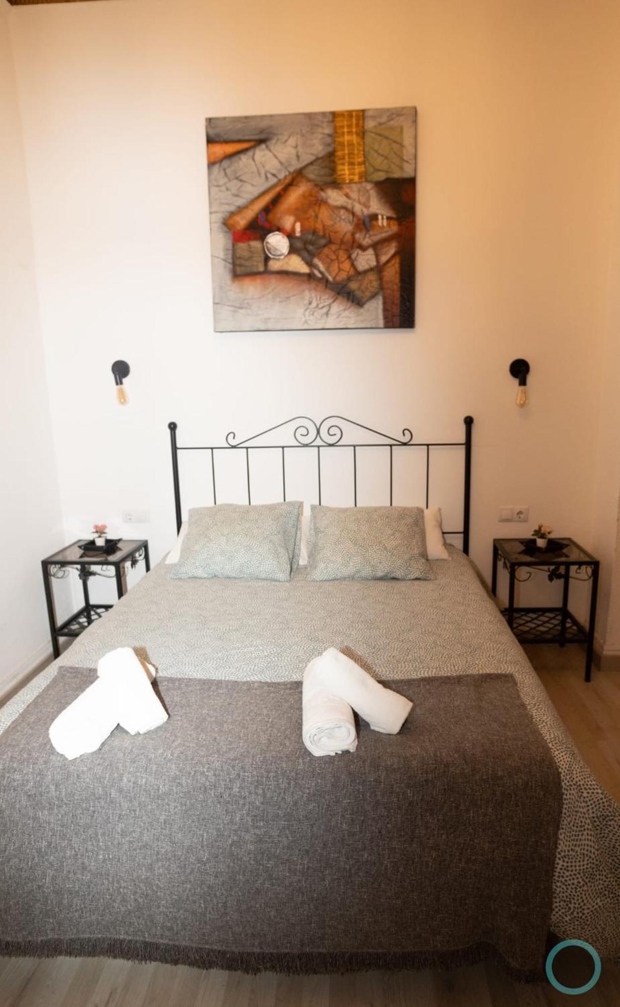 Turia Pio Xii De 3 Apartment