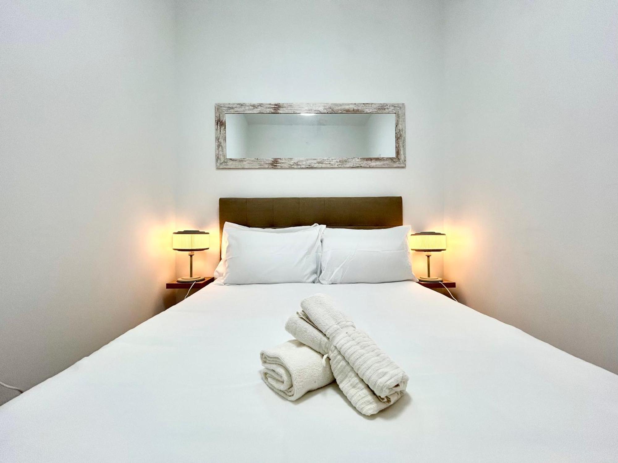 Comfort Near Metro, 2 Bed, 1 Bath Apartamento
