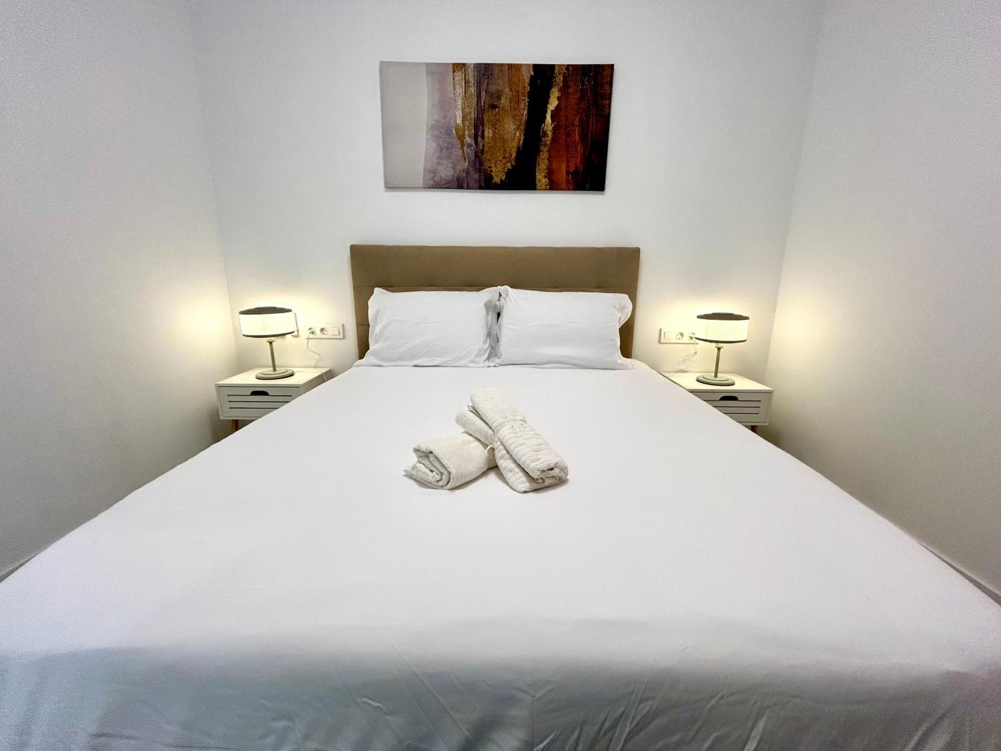 Apartamento Comfort Near Metro, 2 Bed, 1 Bath *