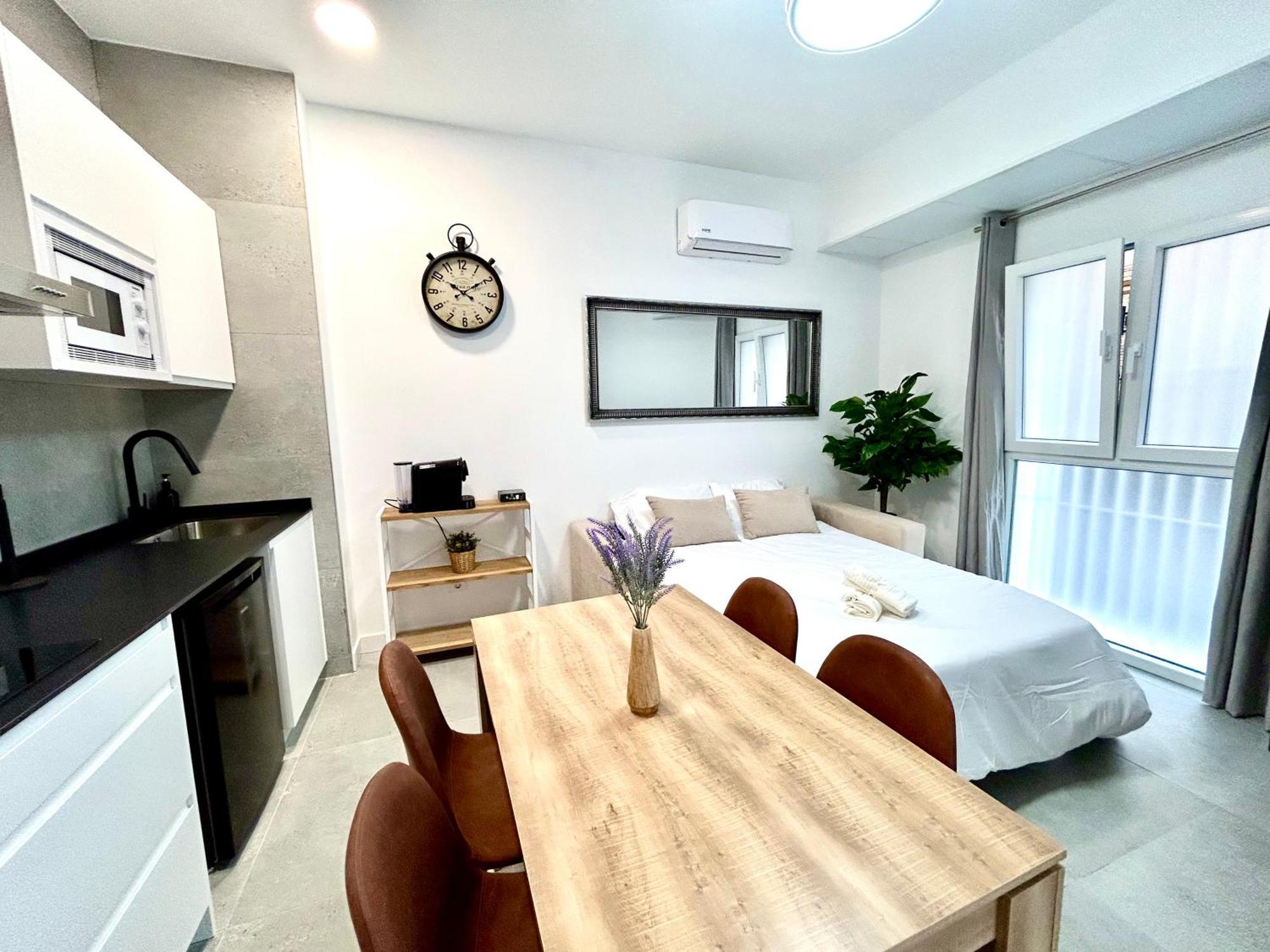 Strategic Stay-unlock Valencia's Best-kept Secret Apartamento *