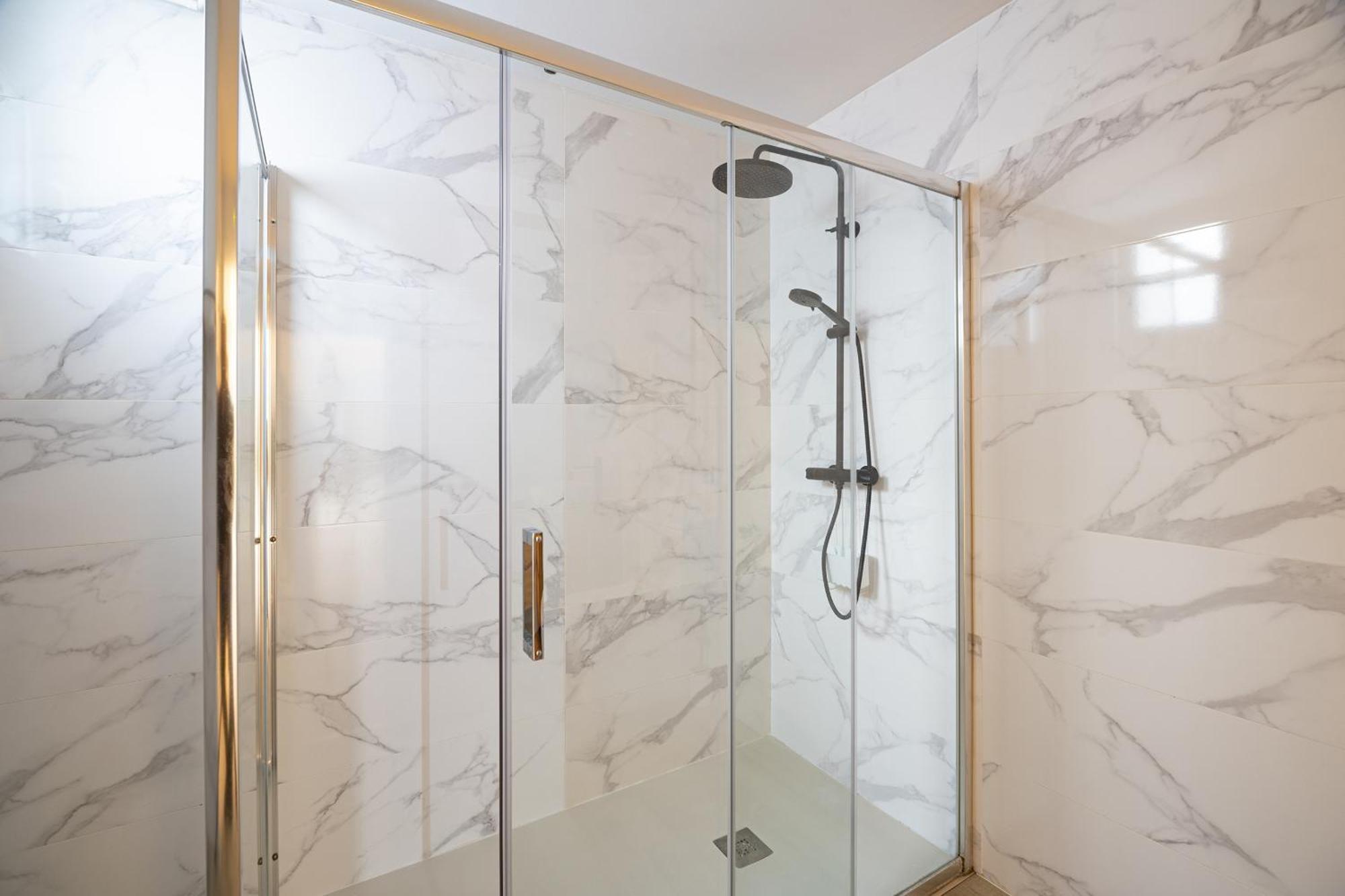 Apartamento Ln4 - Loft Espacioso Y Acogedor Estudio Cerca Del Metro Zona Ayora *