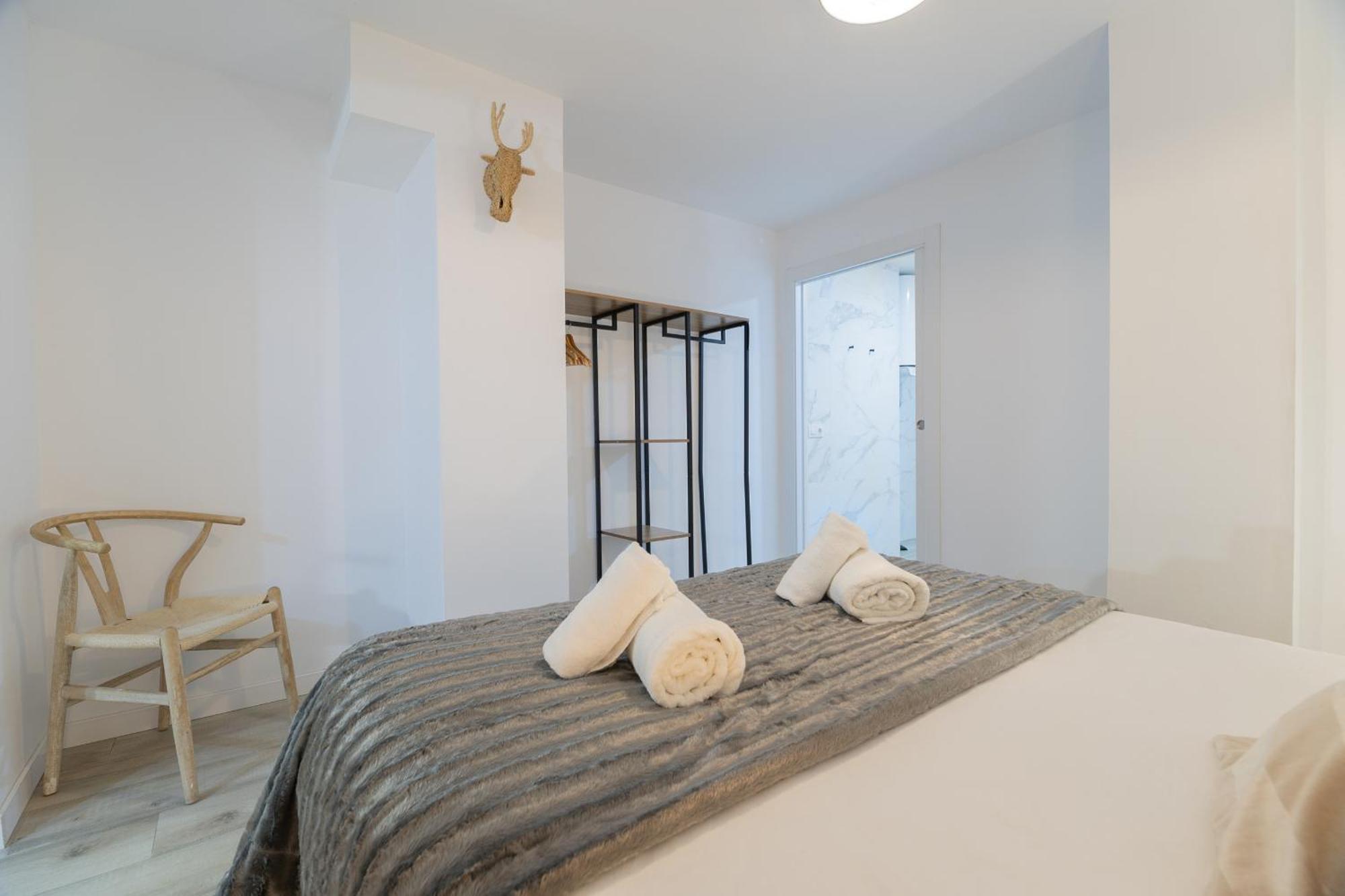 Ln4 - Loft Espacioso Y Acogedor Estudio Cerca Del Metro Zona Ayora Apartamento *