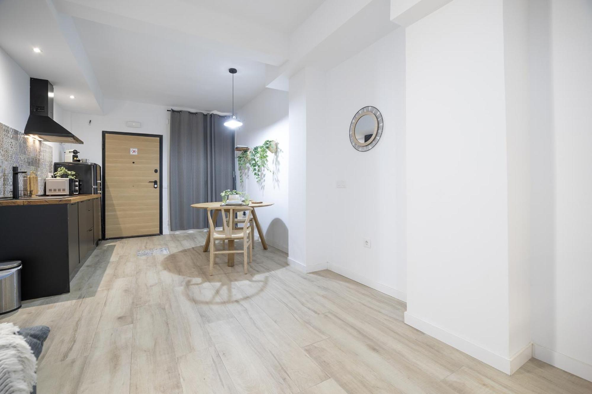 Ln4 - Loft Espacioso Y Acogedor Estudio Cerca Del Metro Zona Ayora Valencia
