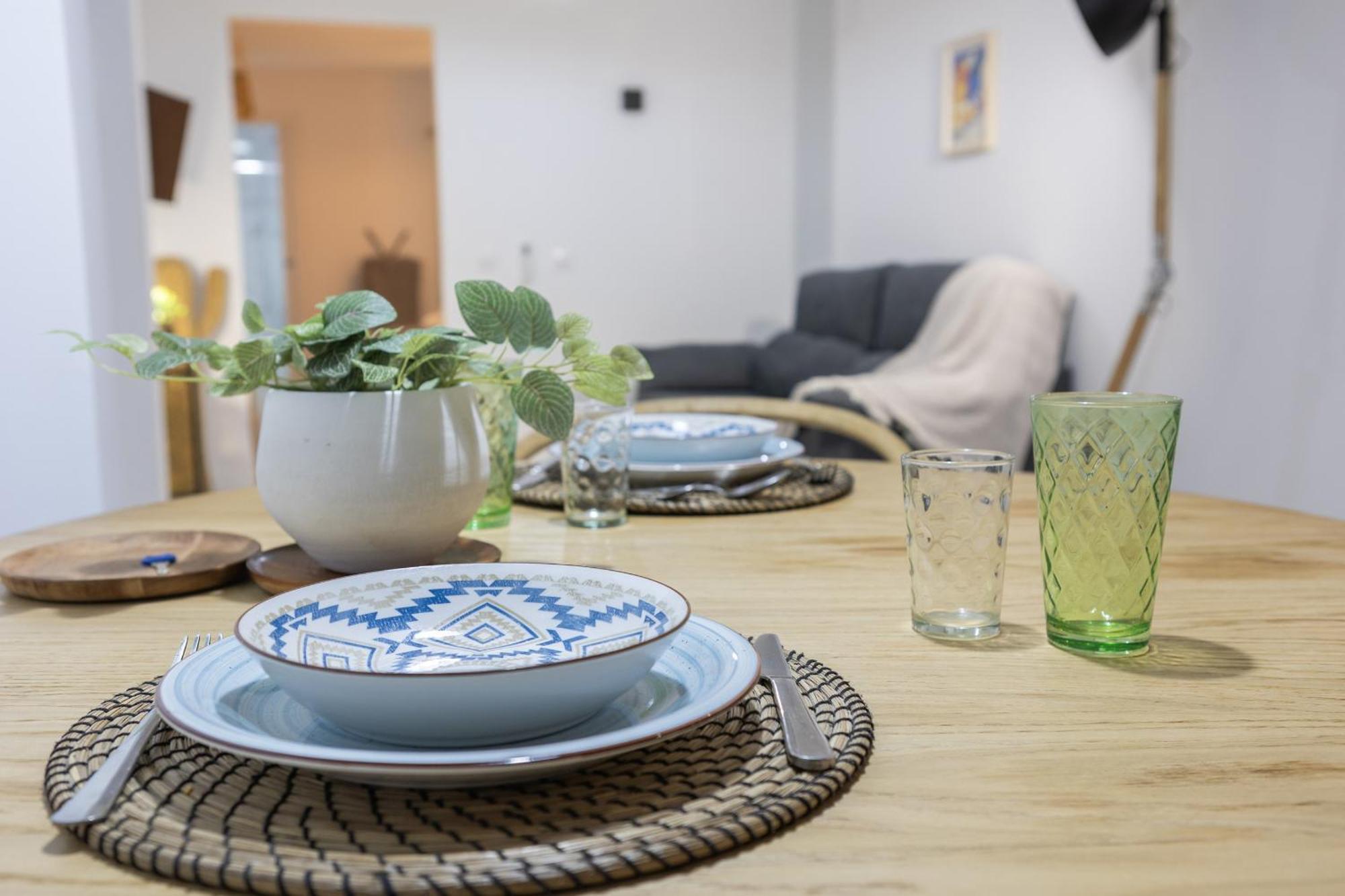 Apartamento Ln4 - Loft Espacioso Y Acogedor Estudio Cerca Del Metro Zona Ayora *