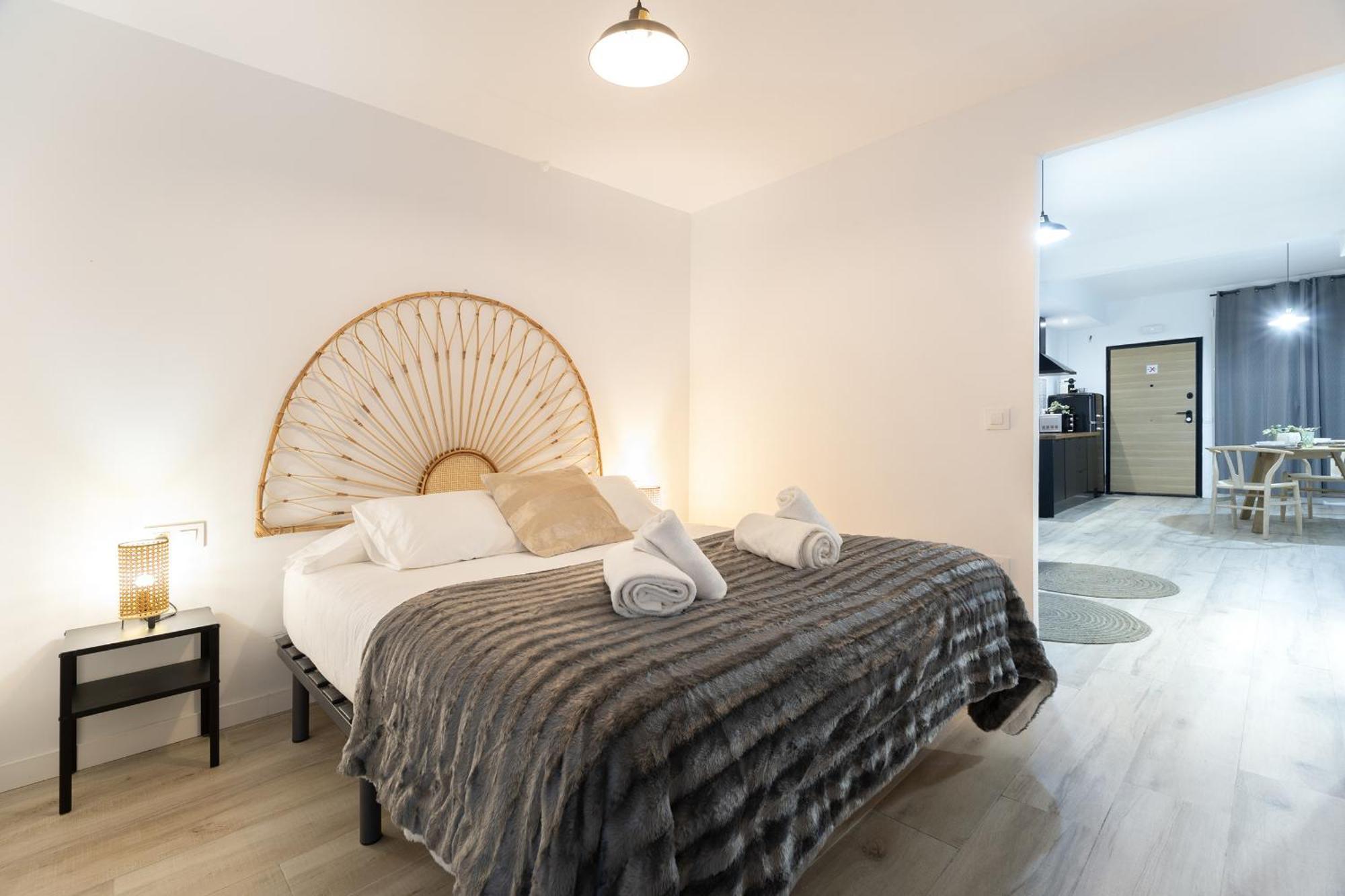 Apartamento Ln4 - Loft Espacioso Y Acogedor Estudio Cerca Del Metro Zona Ayora *
