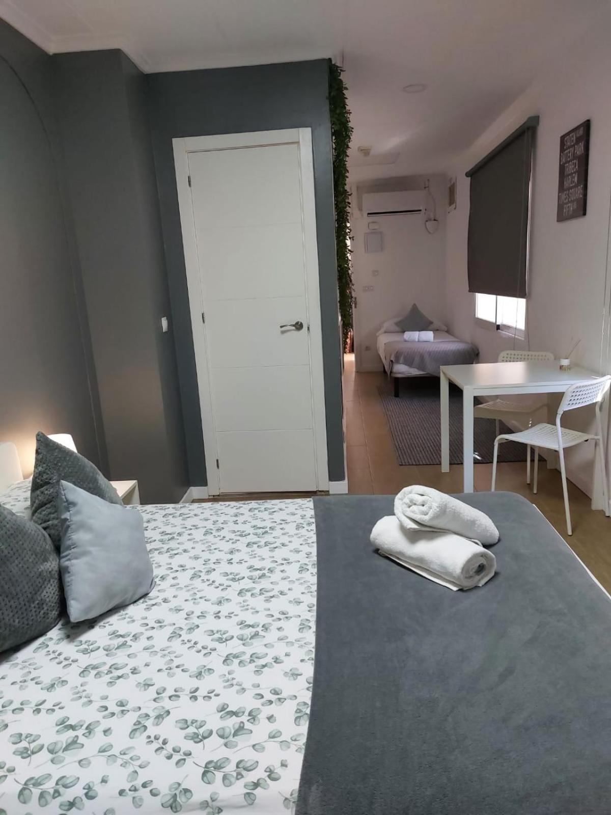 Optimus Comfort Hostal