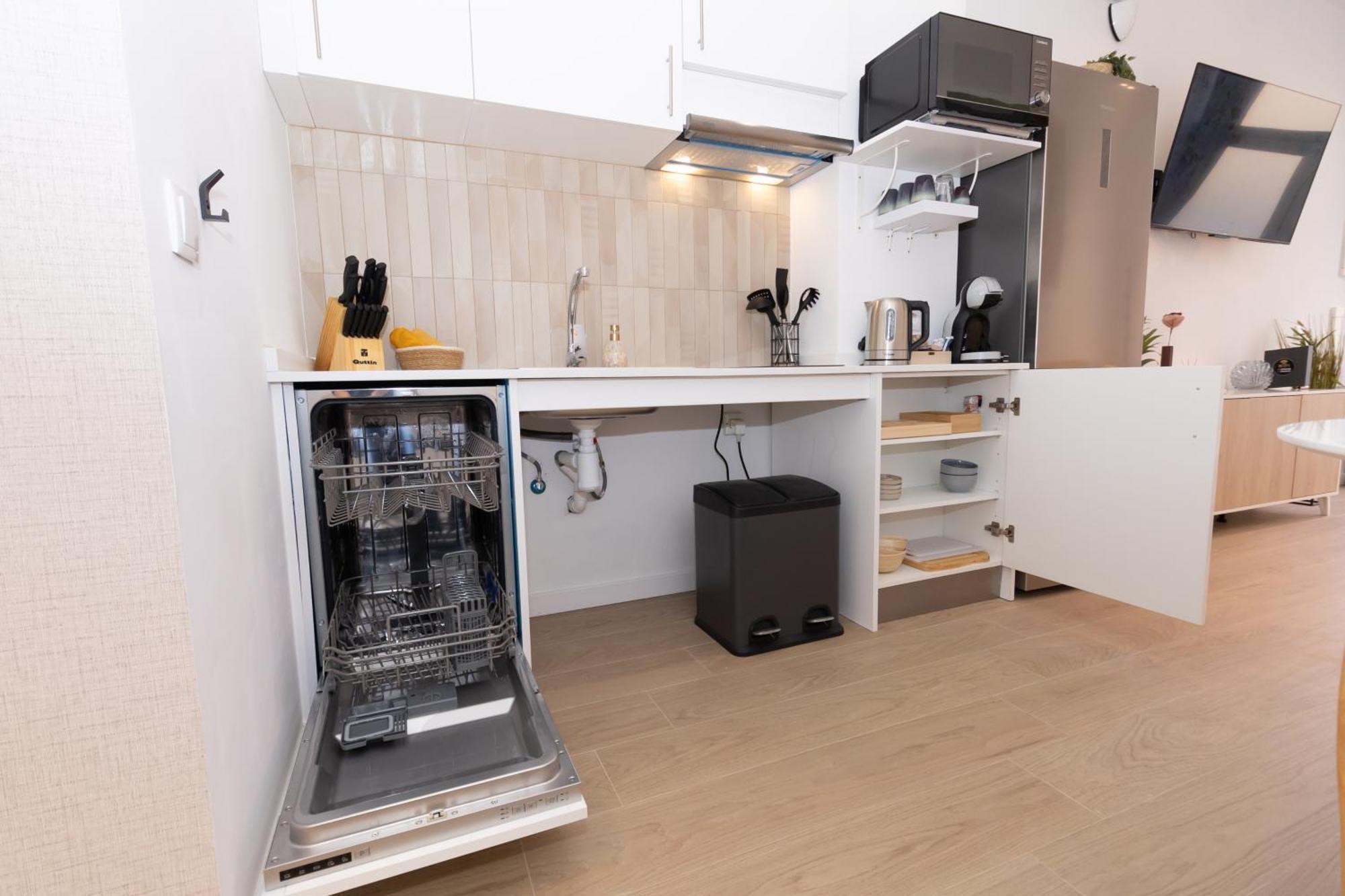Apartamento New! Luxury & Close To Metro! Between & Center Valencia