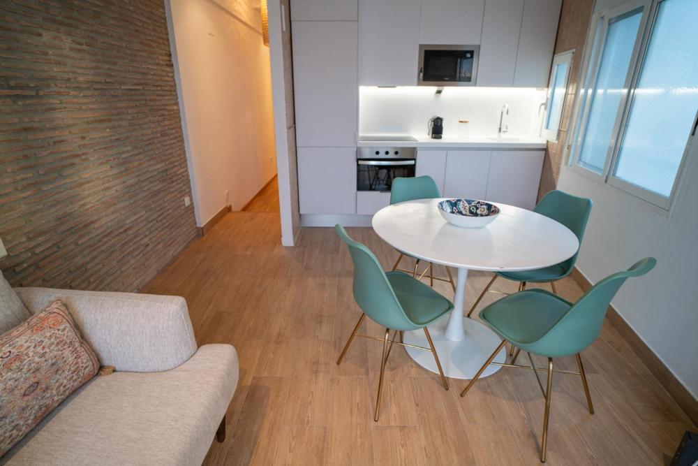 Apartamento Increible Atico Con Terraza En El Centro De *