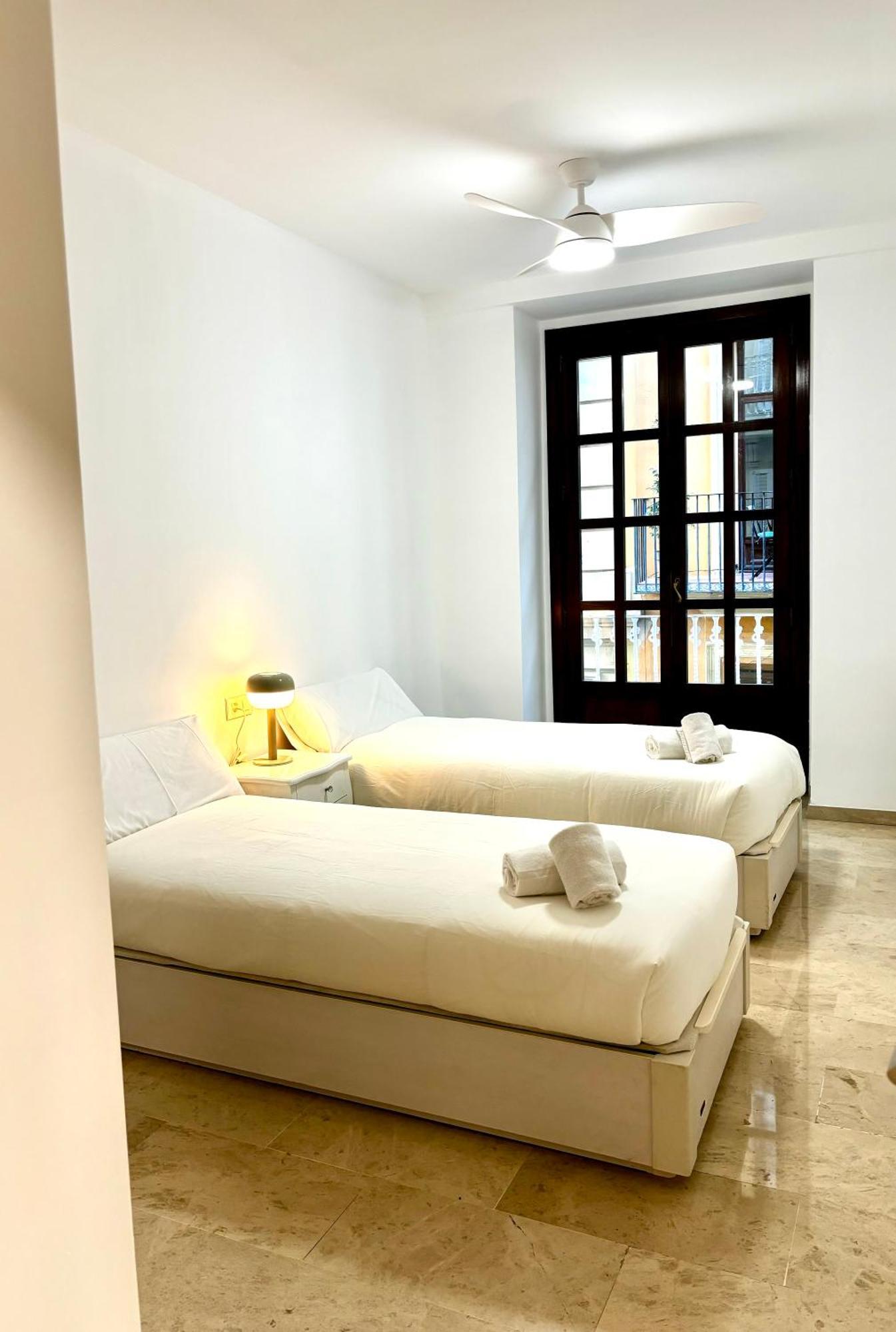 Travel Habitat Lonja De La Seda De Valencia