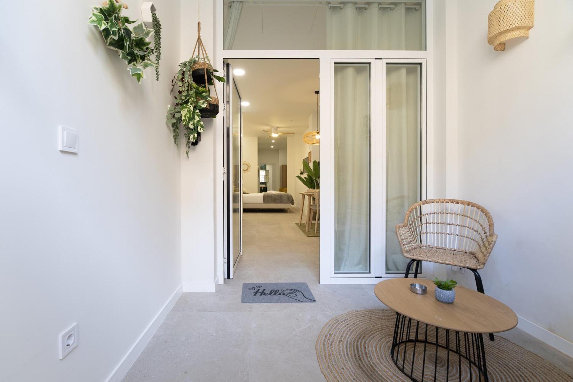 Apartamento Rmz31 Loft - Espacioso Y Acogedor Estudio Con Terraza En Zona Ayora Valencia