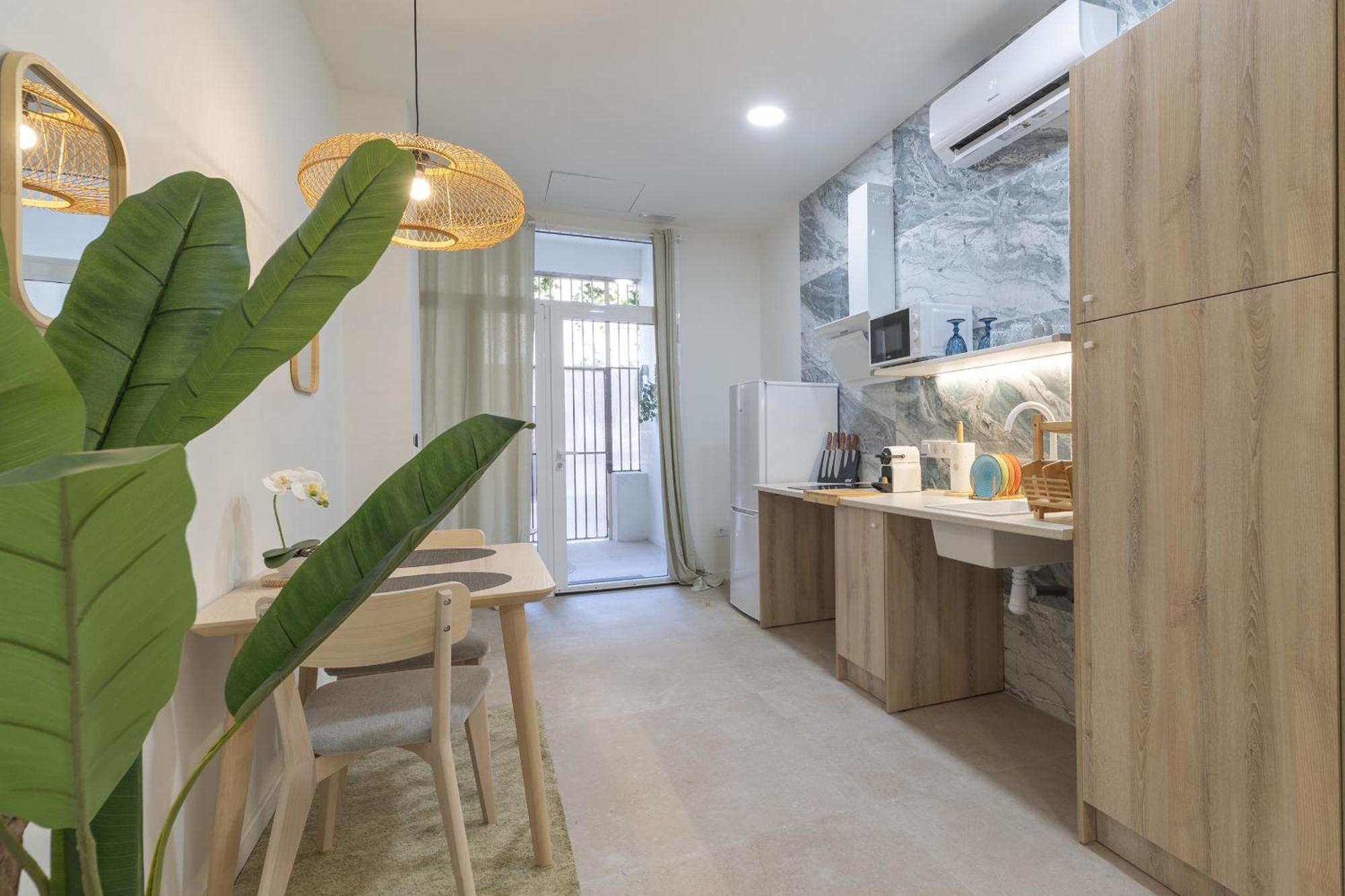 Rmz31 Loft - Espacioso Y Acogedor Estudio Con Terraza En Zona Ayora Apartamento *