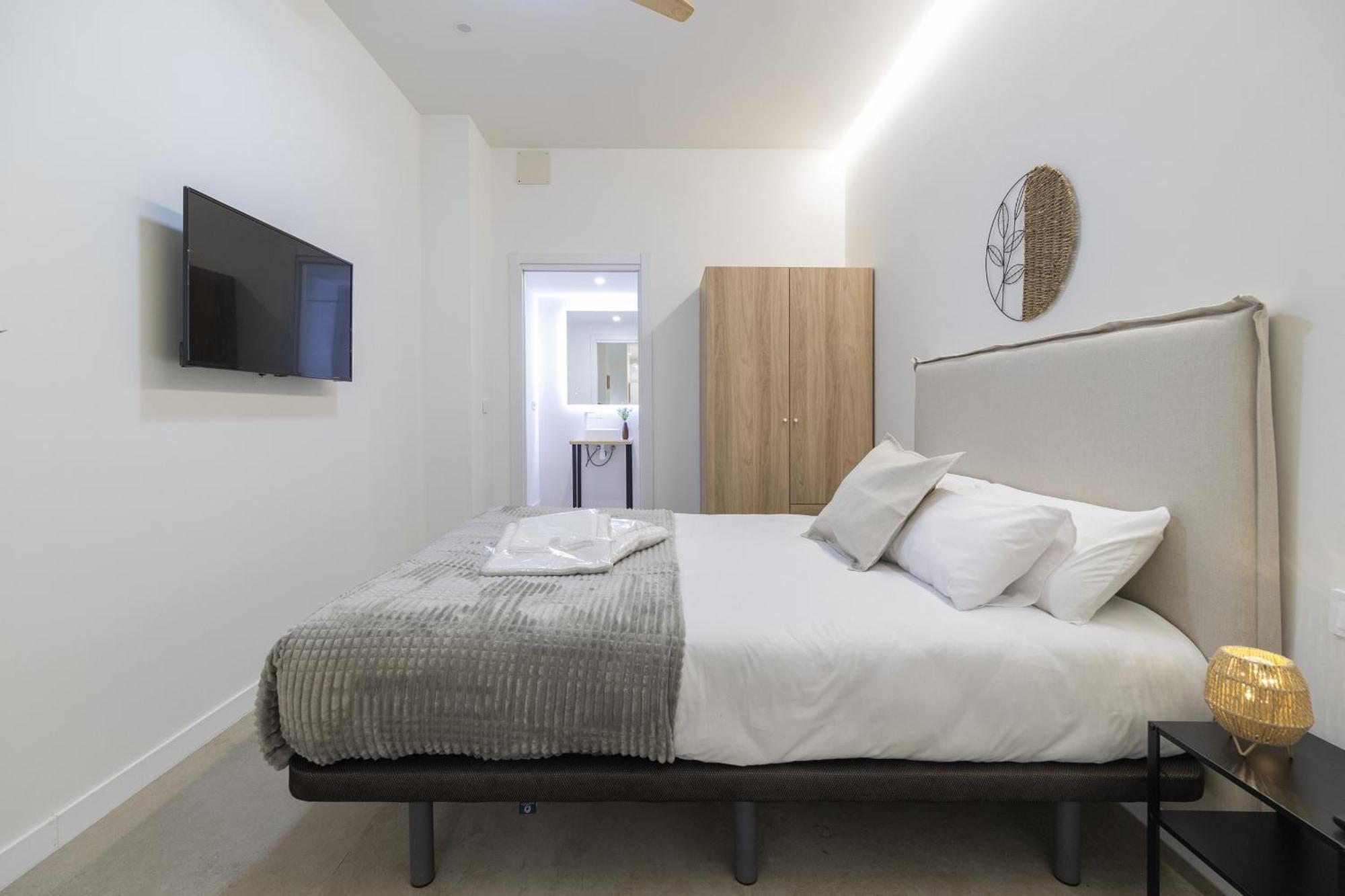 Rmz31 Loft - Espacioso Y Acogedor Estudio Con Terraza En Zona Ayora * Valencia
