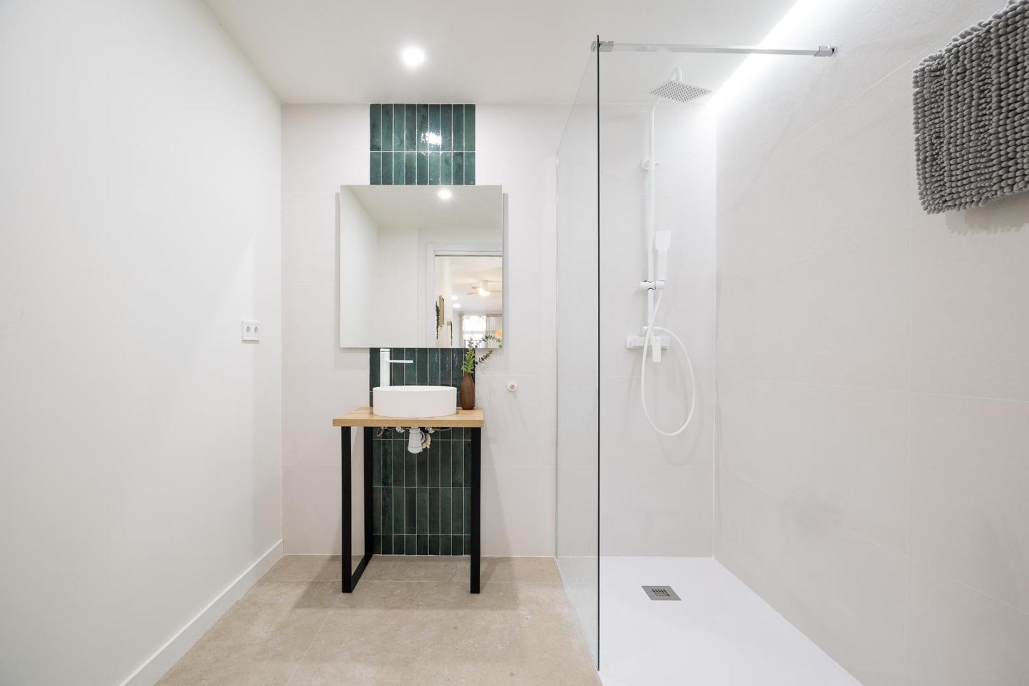 Rmz31 Loft - Espacioso Y Acogedor Estudio Con Terraza En Zona Ayora *
